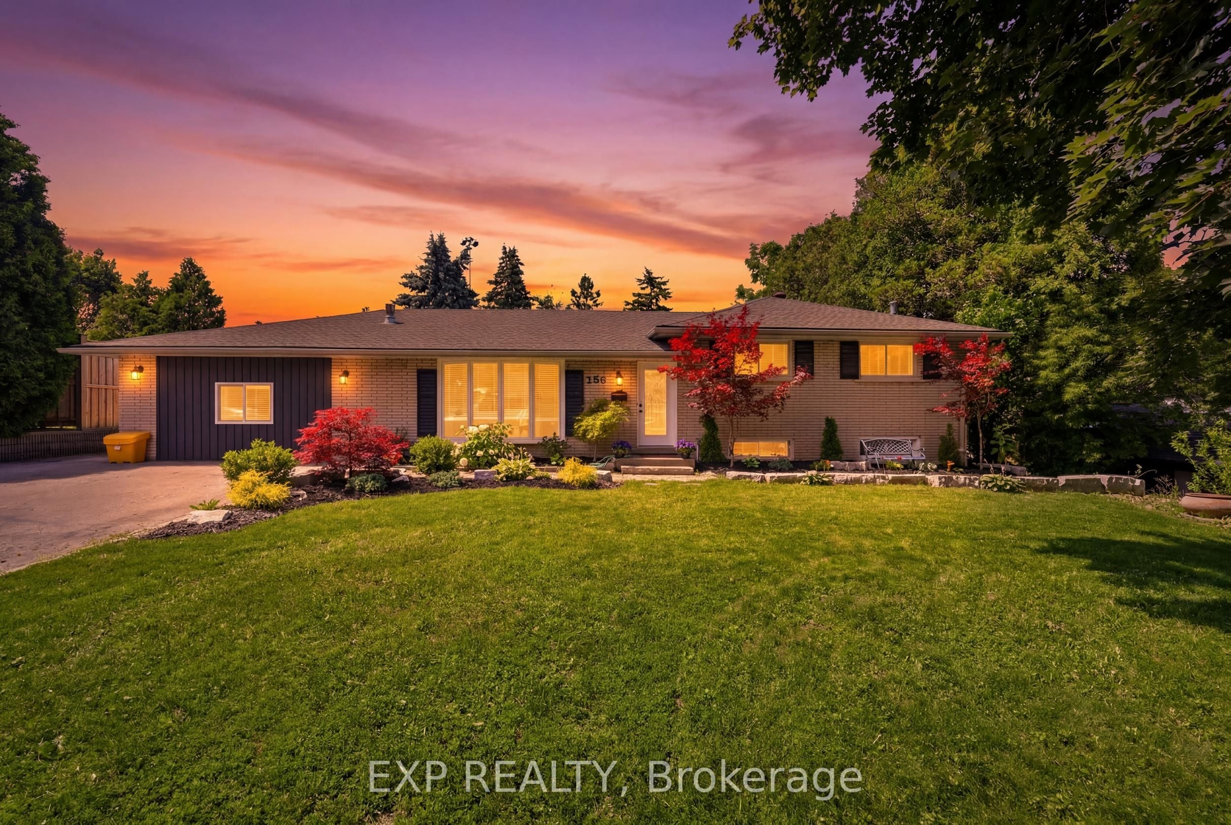 282 Harmony Road, Hamilton, ON, L9G 2T2 photo 2