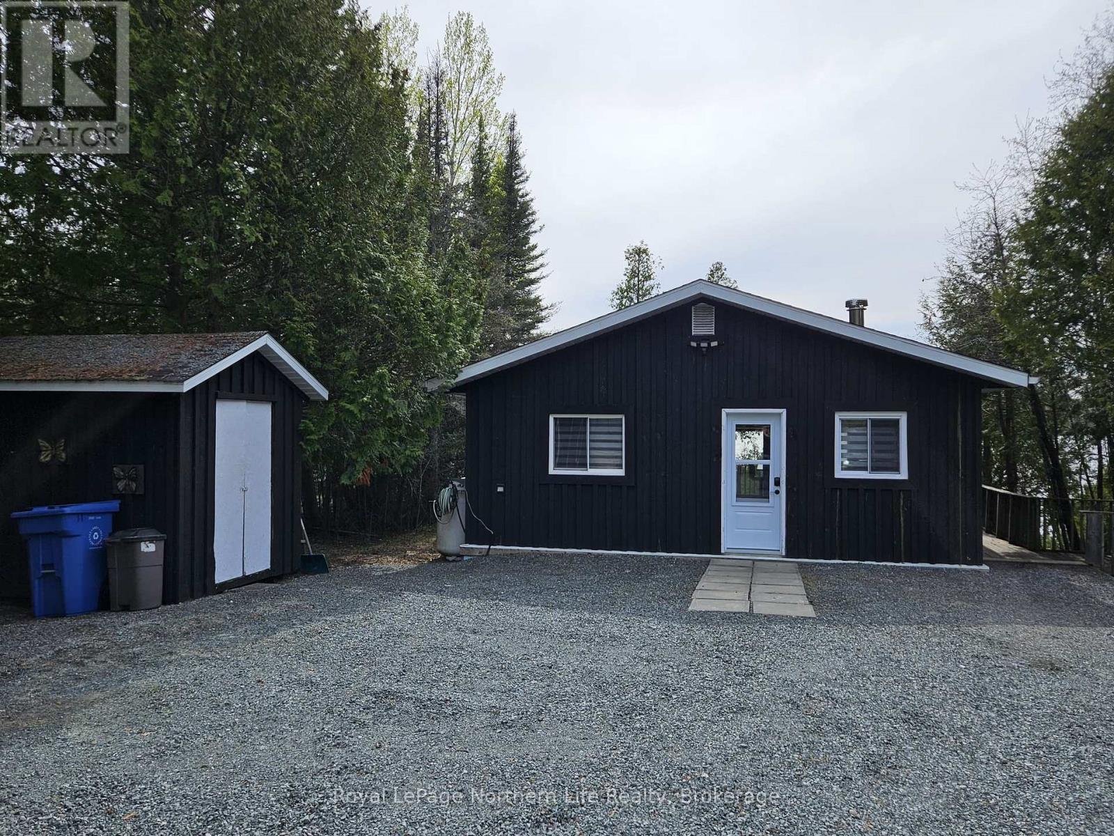 918800B Portage Bay W, Coleman, ON, P0J1C0