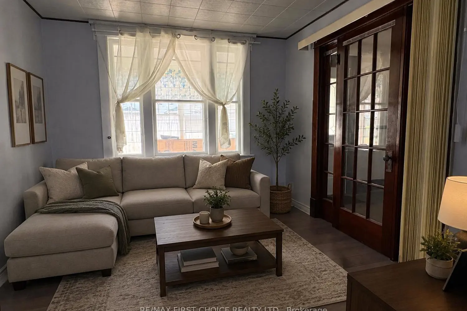 310 Brodie Street photo 4