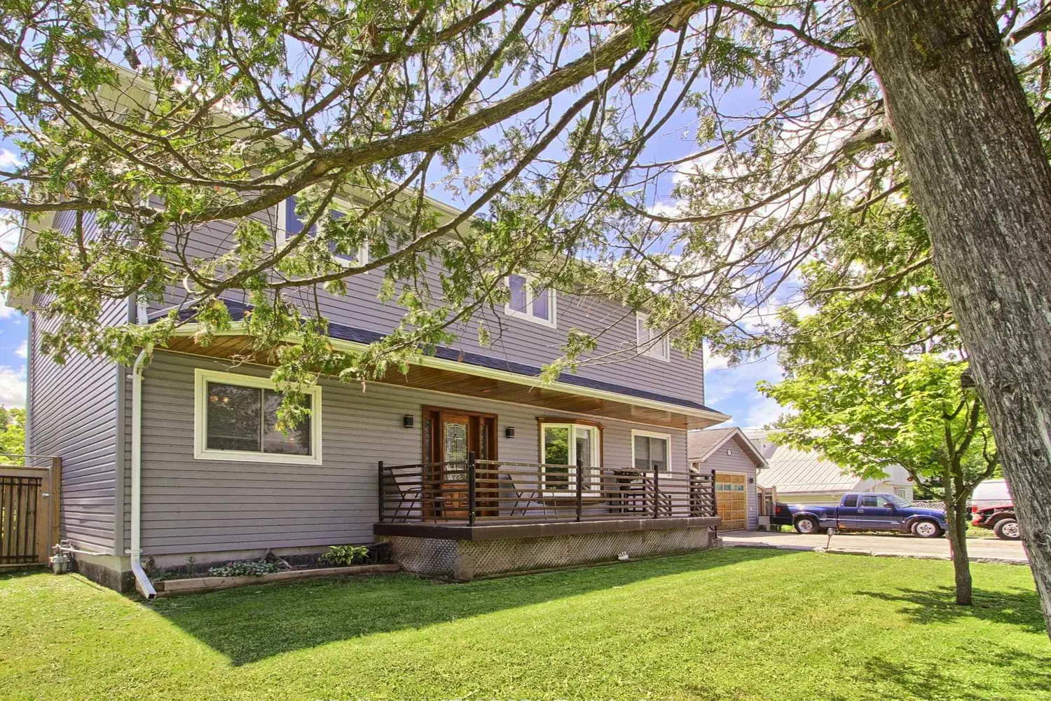 397 Winnifred Drive photo 3