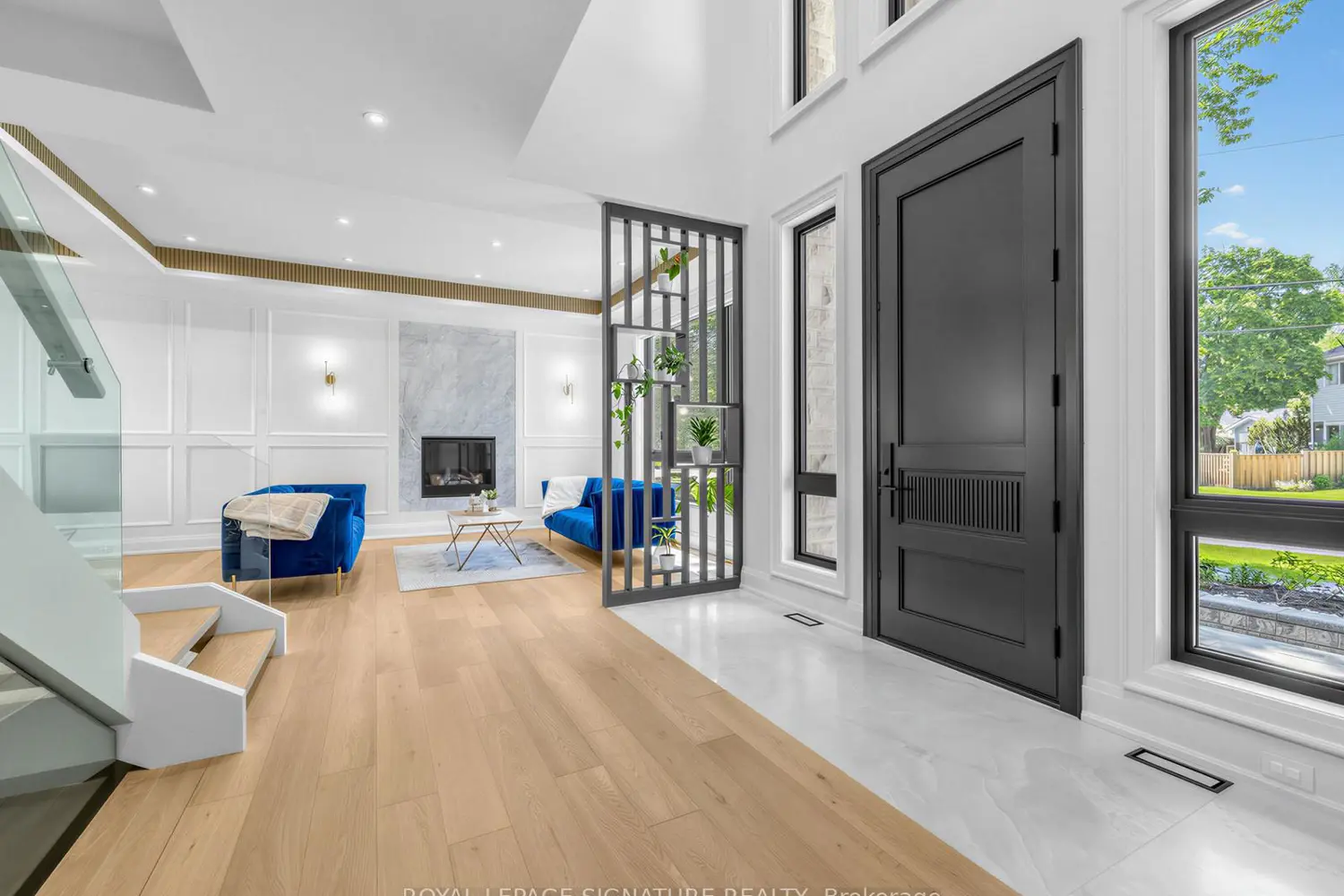 73 Starlight Crescent