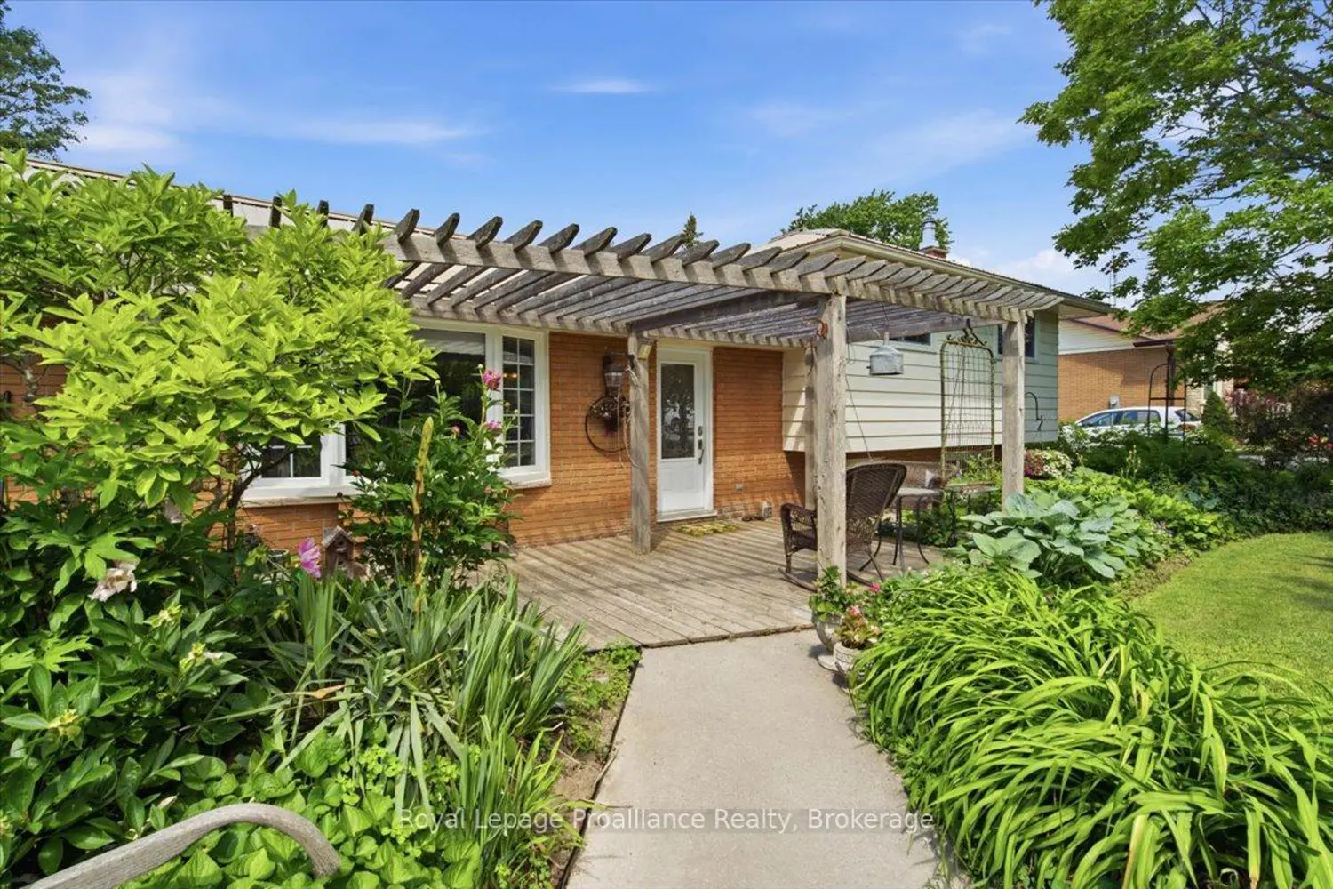 171 Aikins Road photo 2
