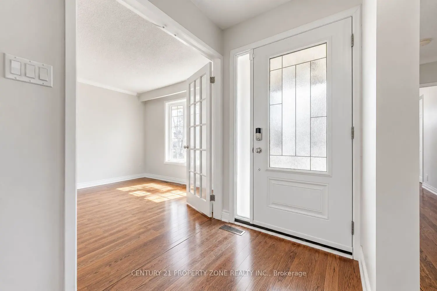 27 Madrid Crescent photo 4