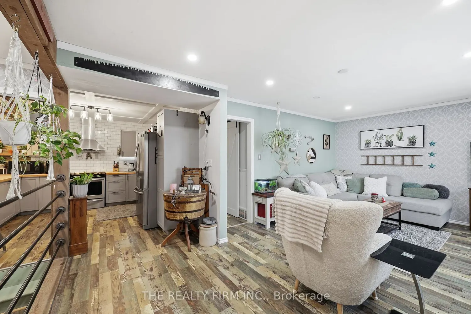 70 Talavera Crescent photo 3