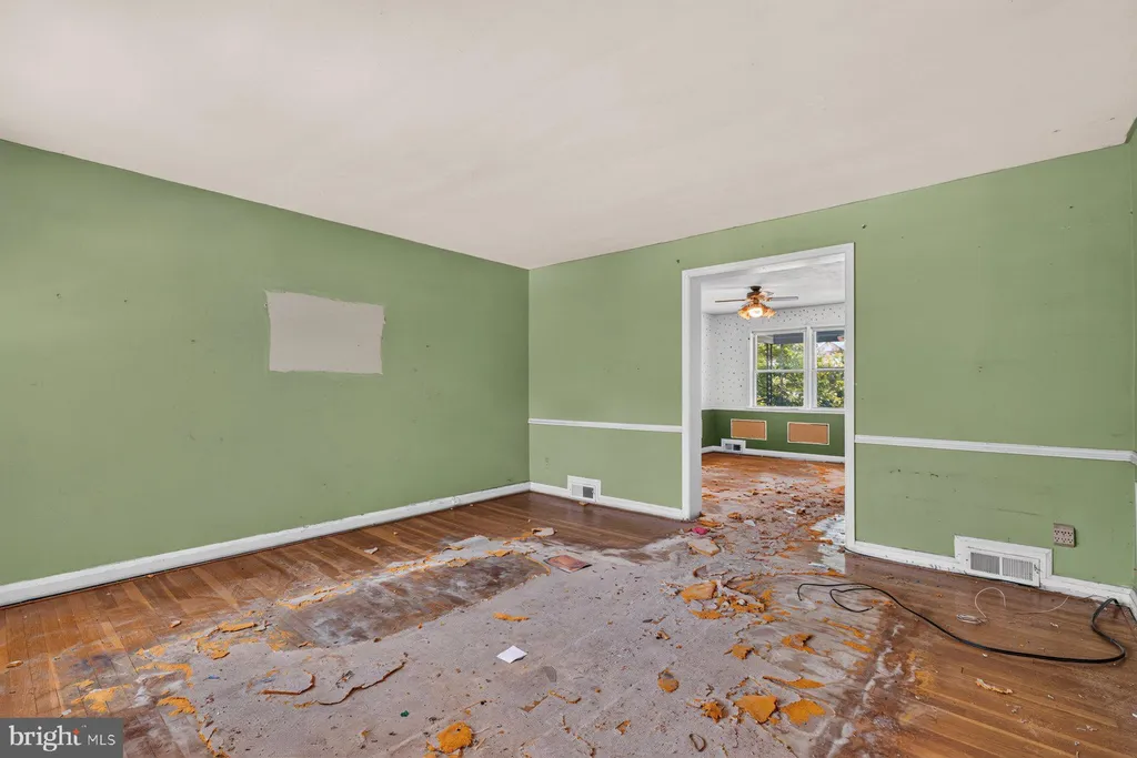 1510 Gleneagle Road, Baltimore, MD 21239 photo 4