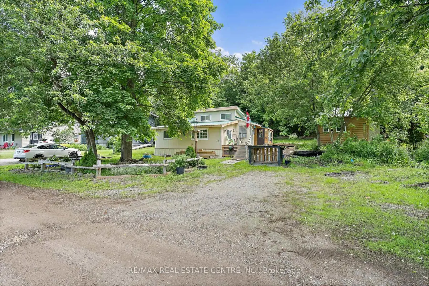 19 Old Pavillion Road photo 2