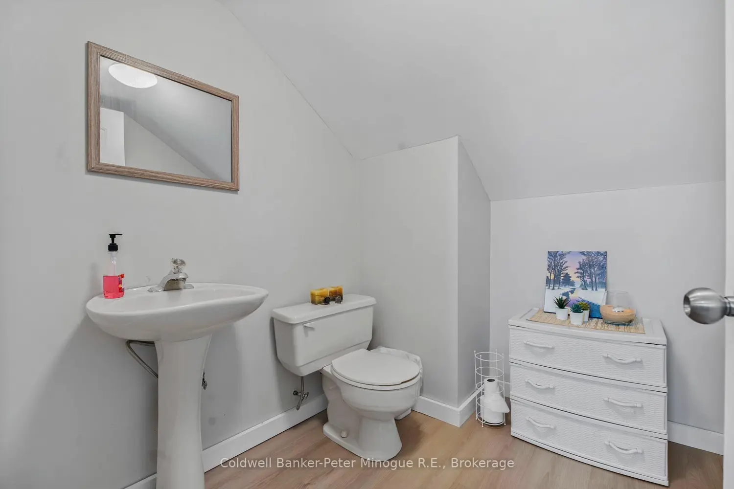 381 Wasing Road photo 5
