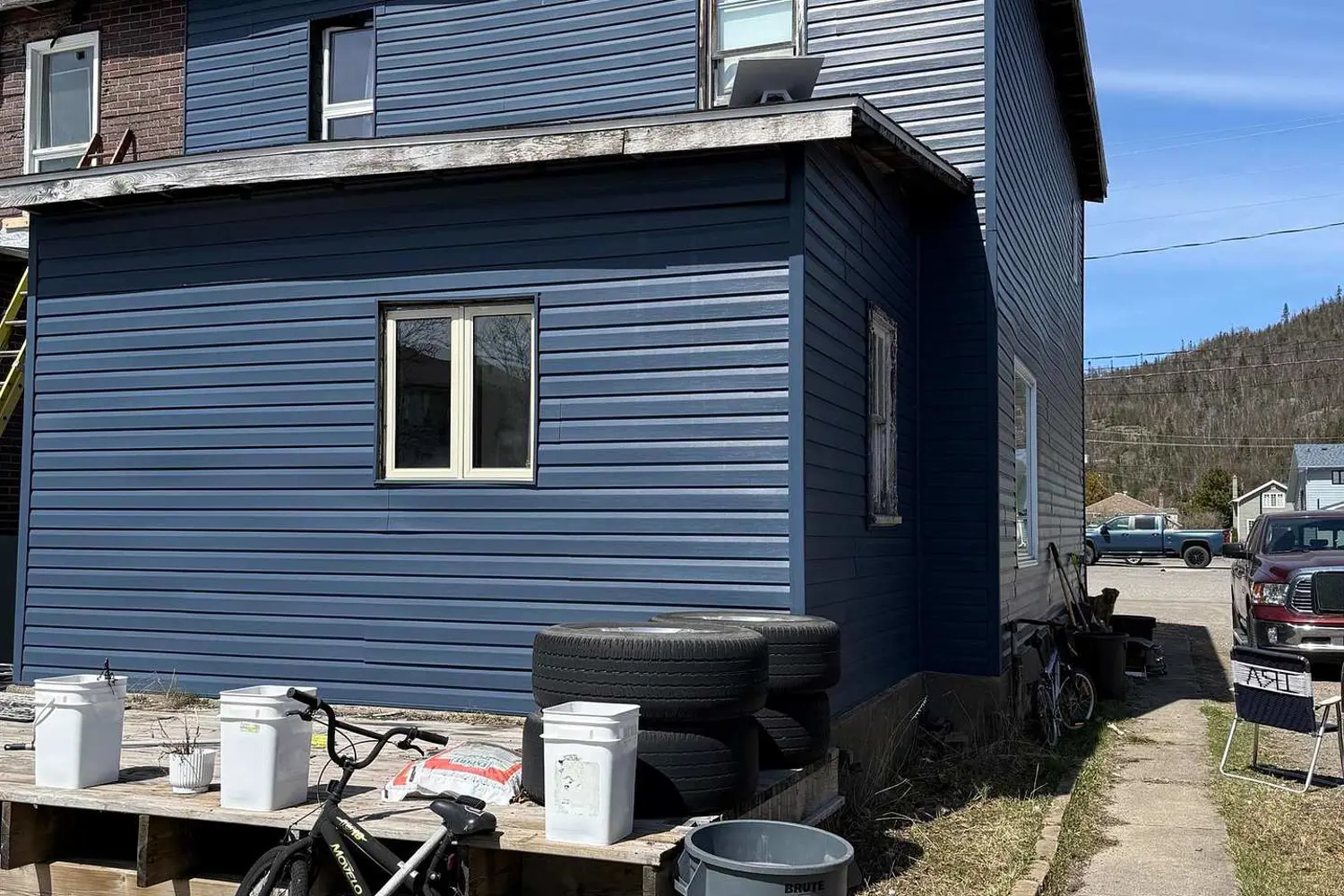 214 Manitoba Street photo 2