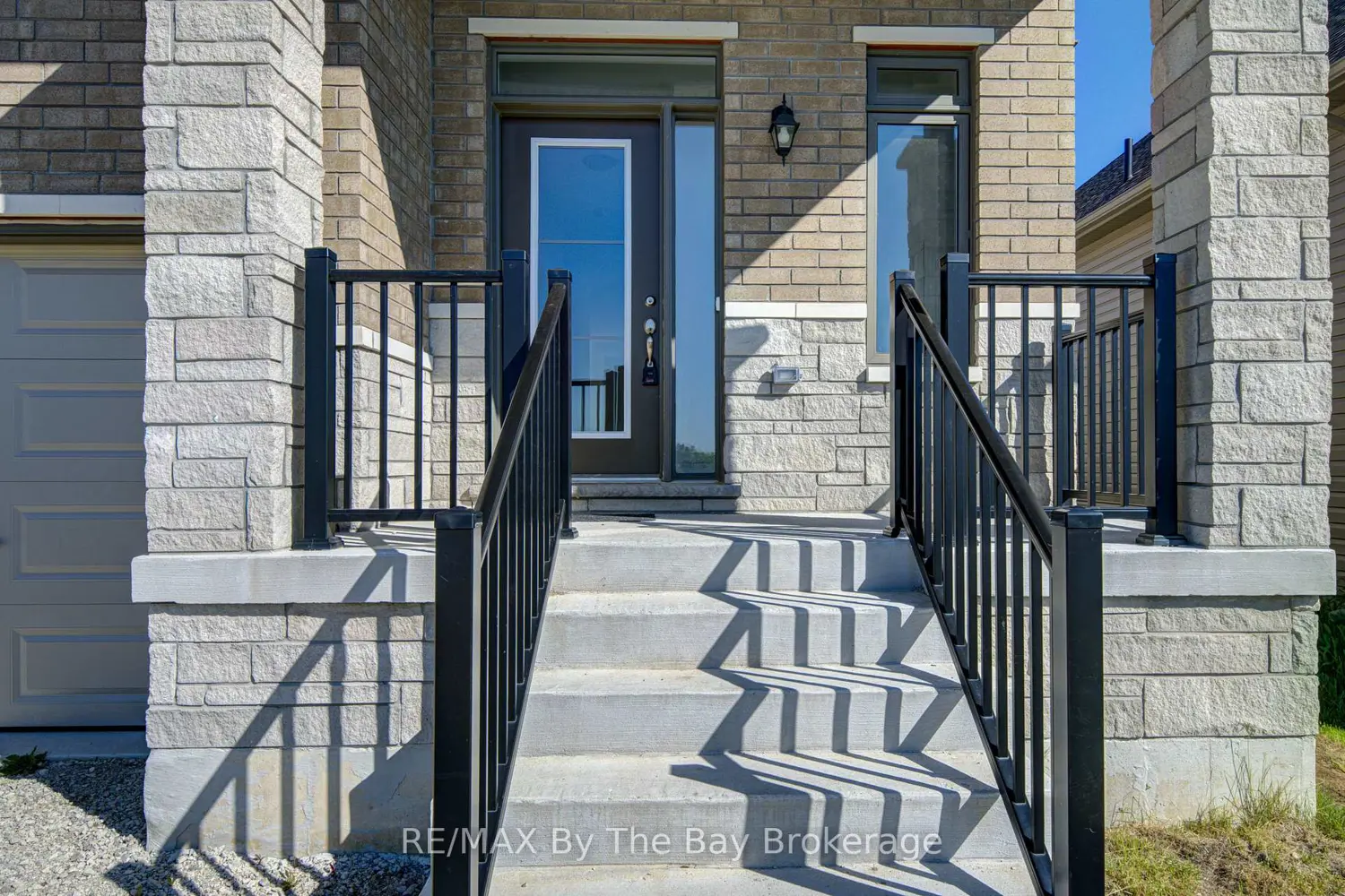 15 Union Boulevard photo 2