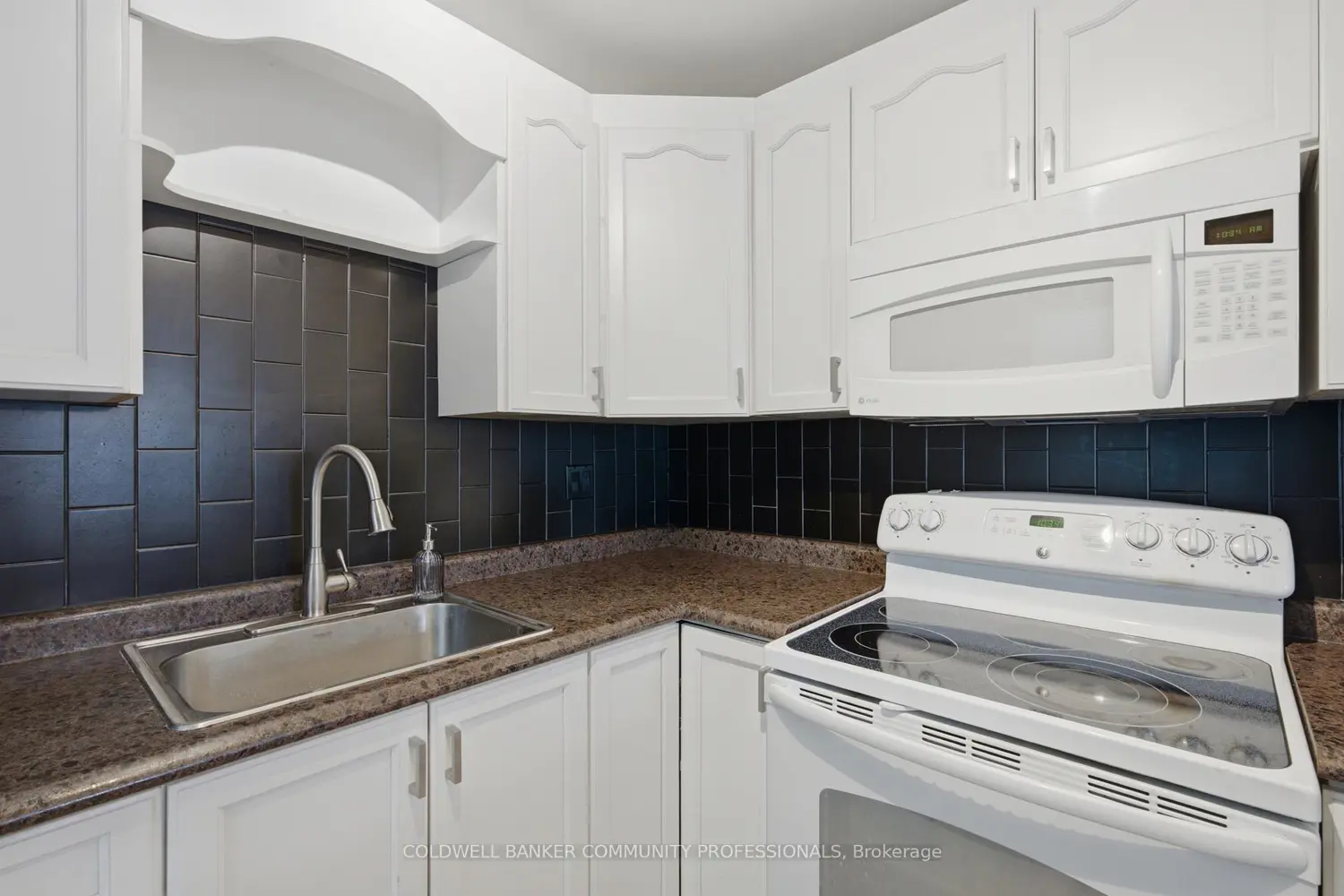 386 Highland Road 46 photo 5