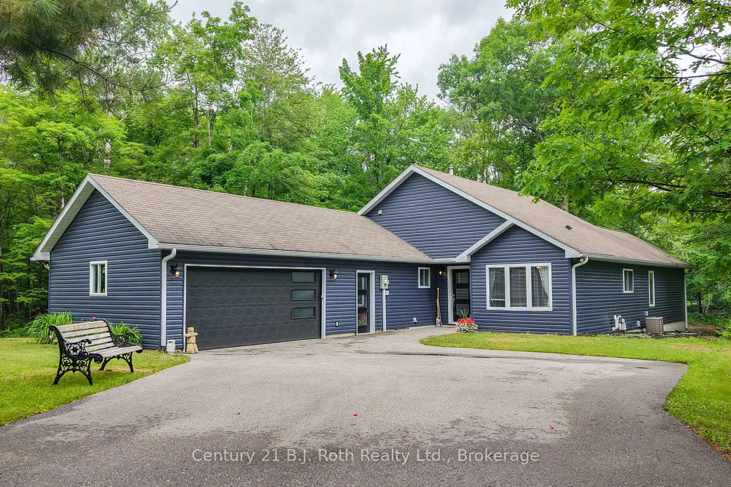 7463 Davy Drive photo 2