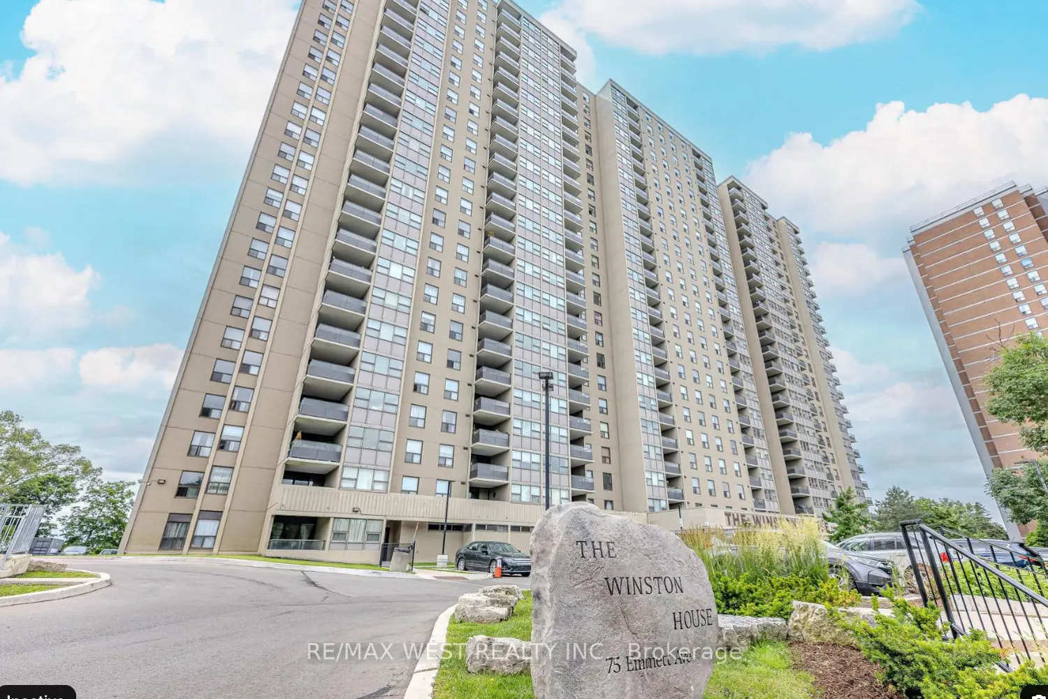 75 Emmett Avenue 1712
