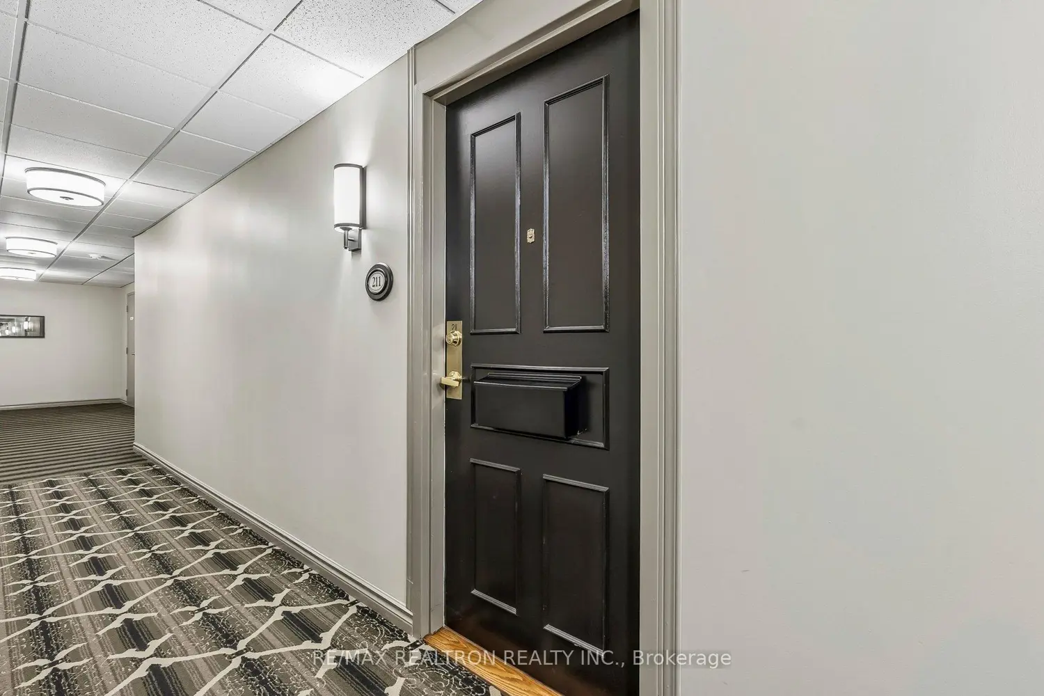 155 Main Street 211 photo 2