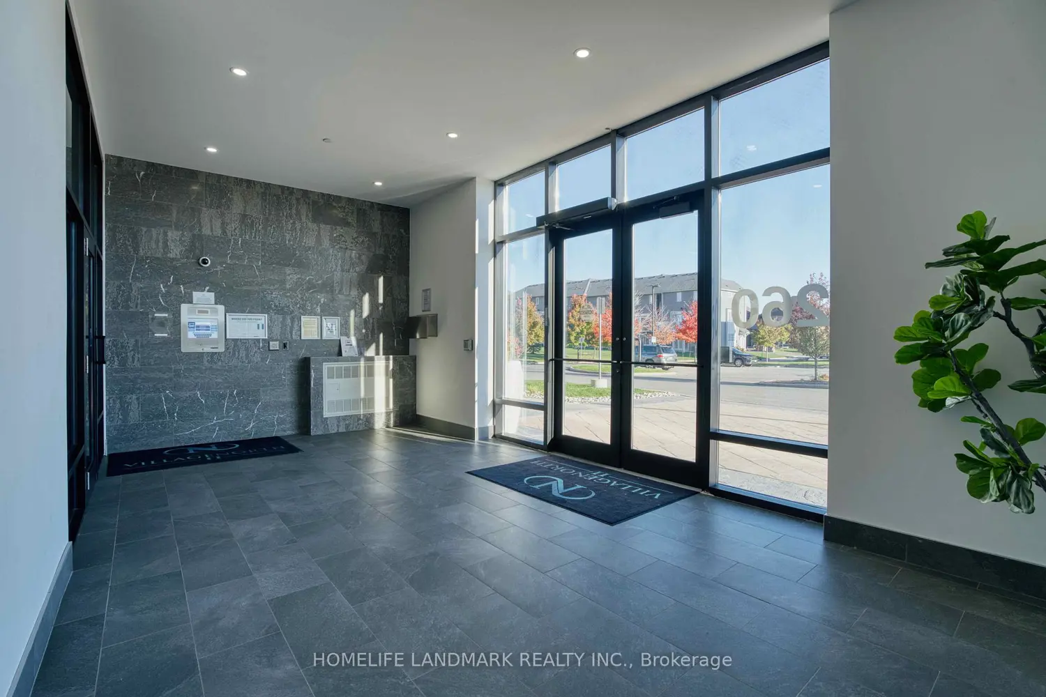 260 Villagewalk Boulevard 313 photo 3