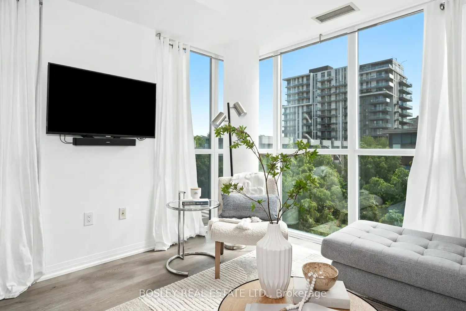 25 Cole Street 317