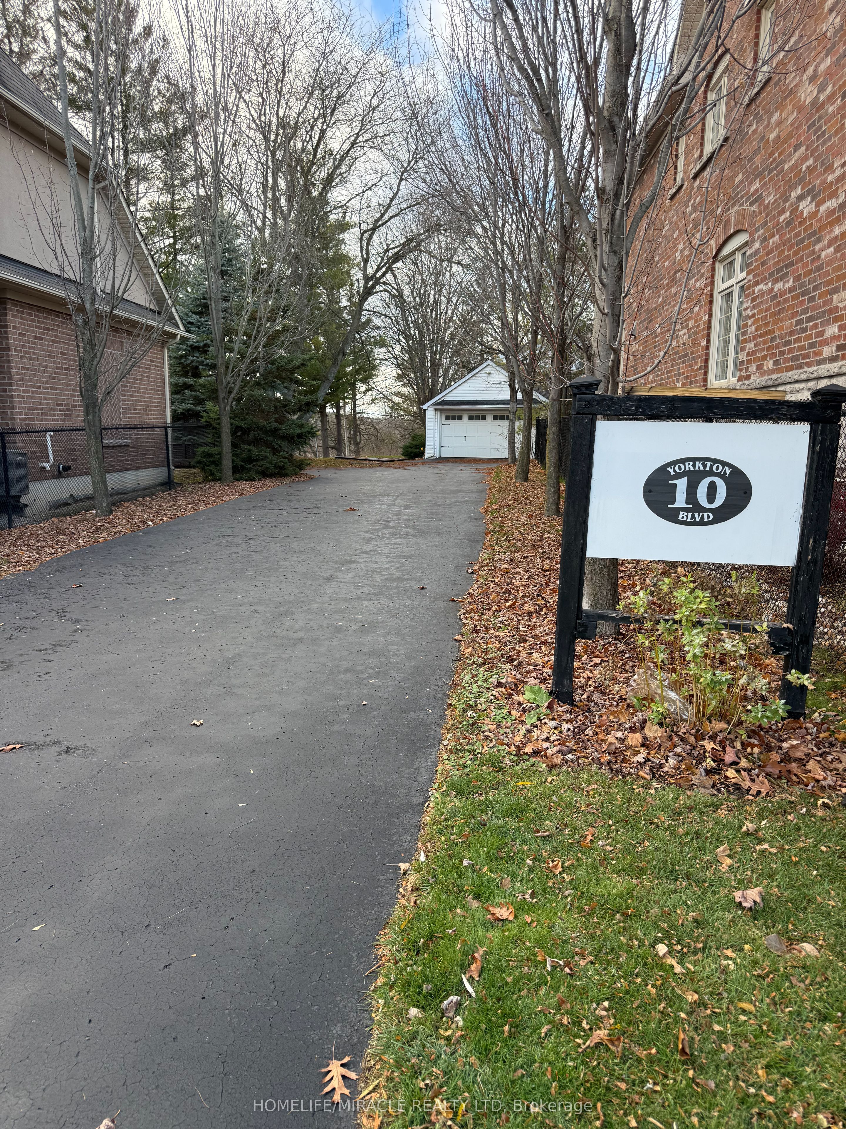 10 Yorkton Boulevard, Markham, ON, L6C 0J9