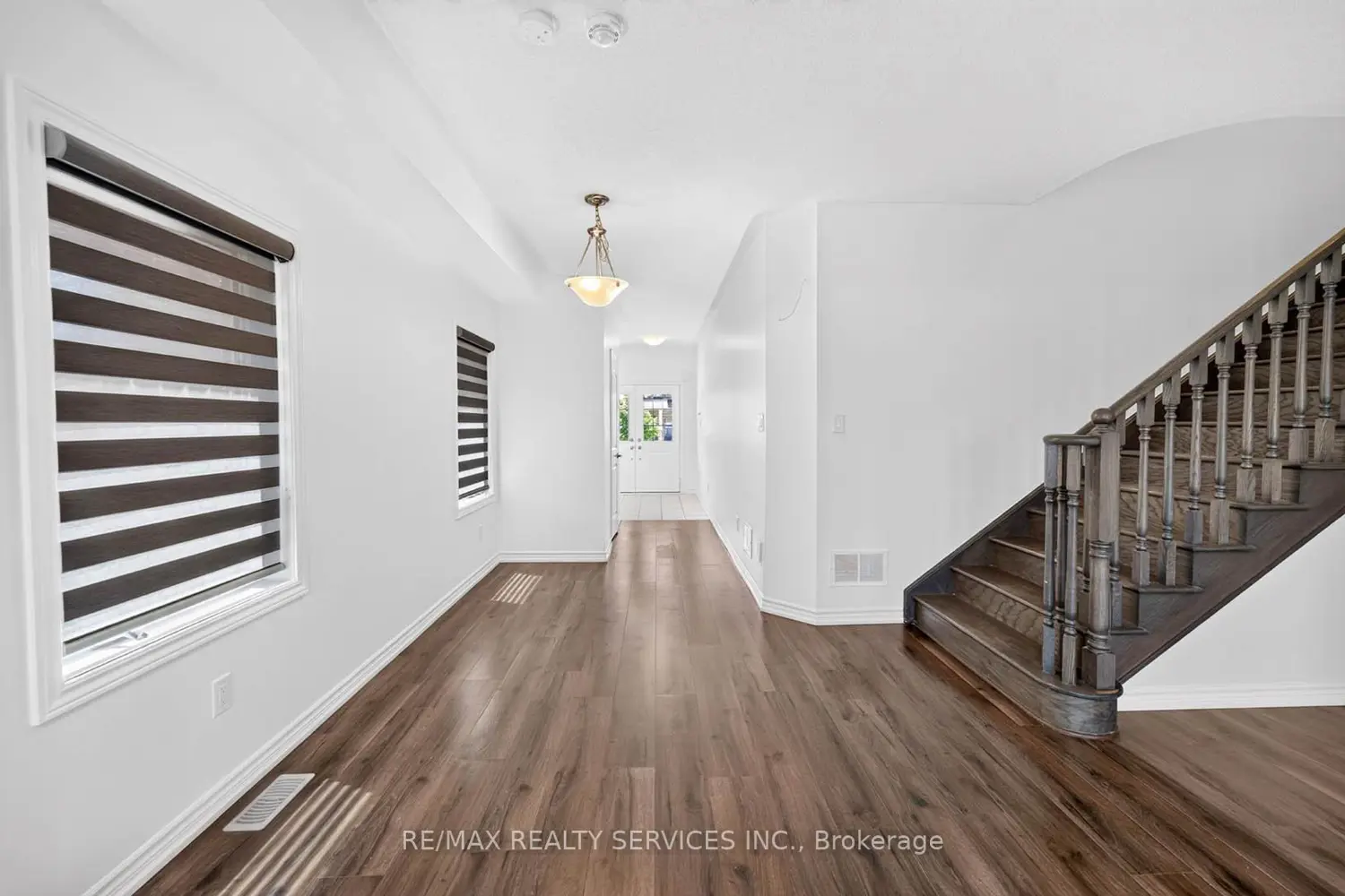 179 Seeley Avenue photo 4