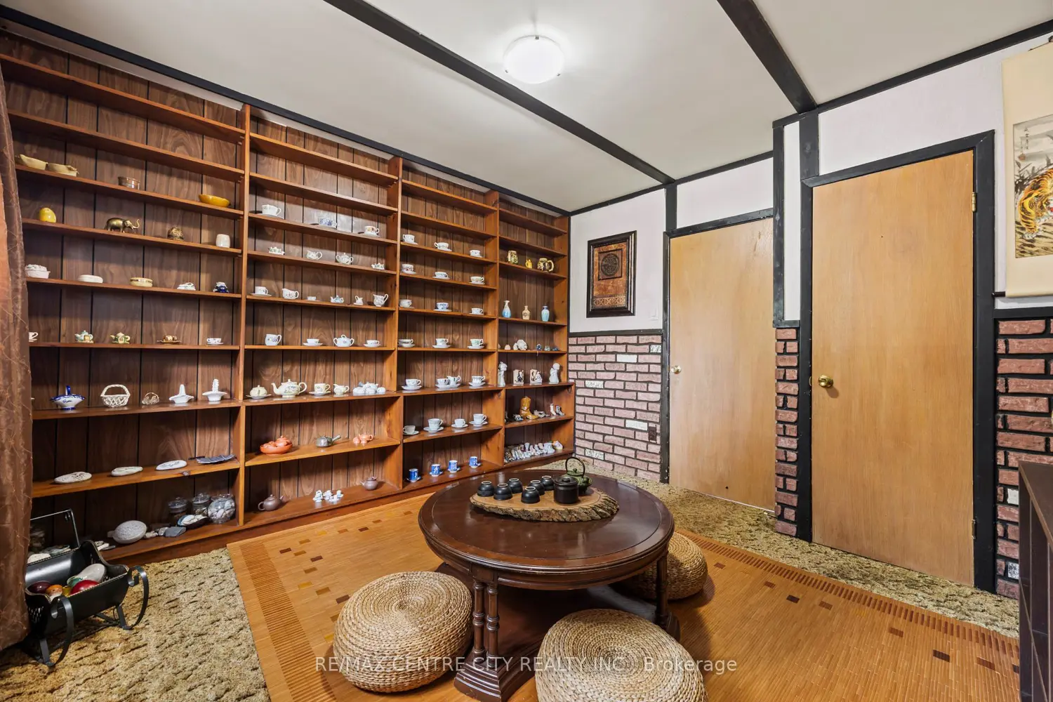 580 Salway Street photo 5