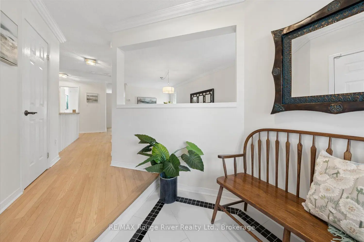 131 Guildwood Drive photo 3