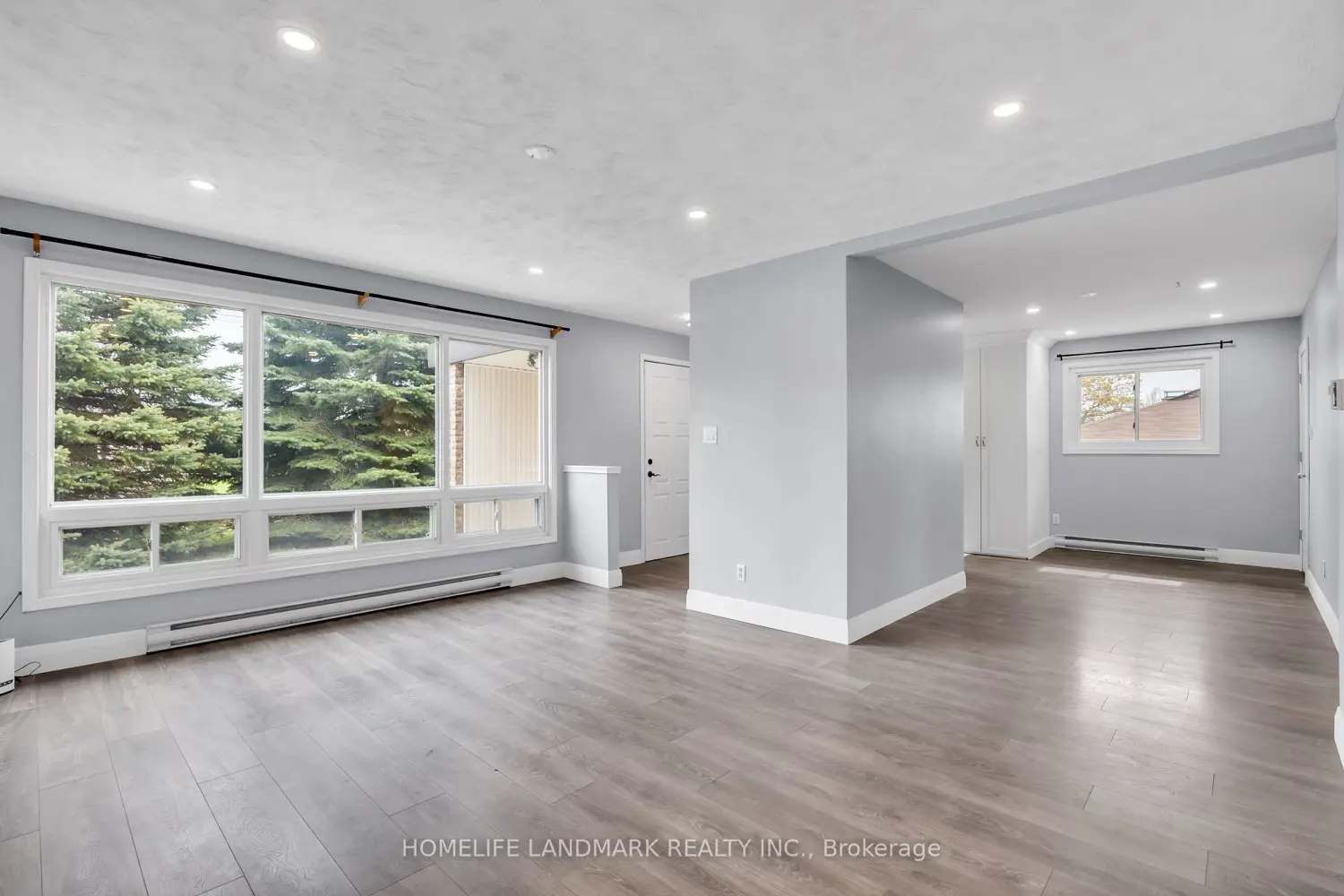 500 Larry Avenue photo 5
