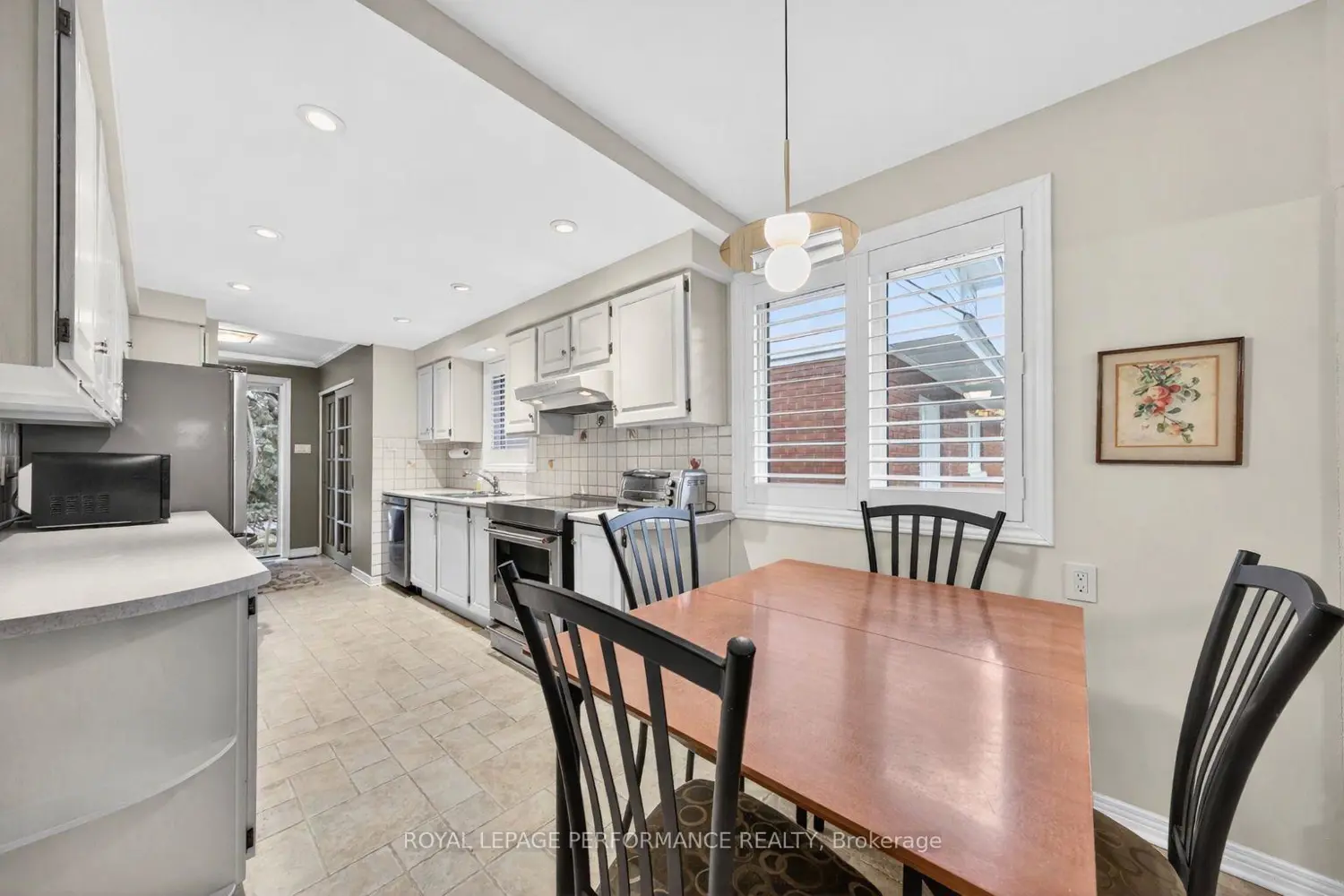 270 Compton Avenue photo 5
