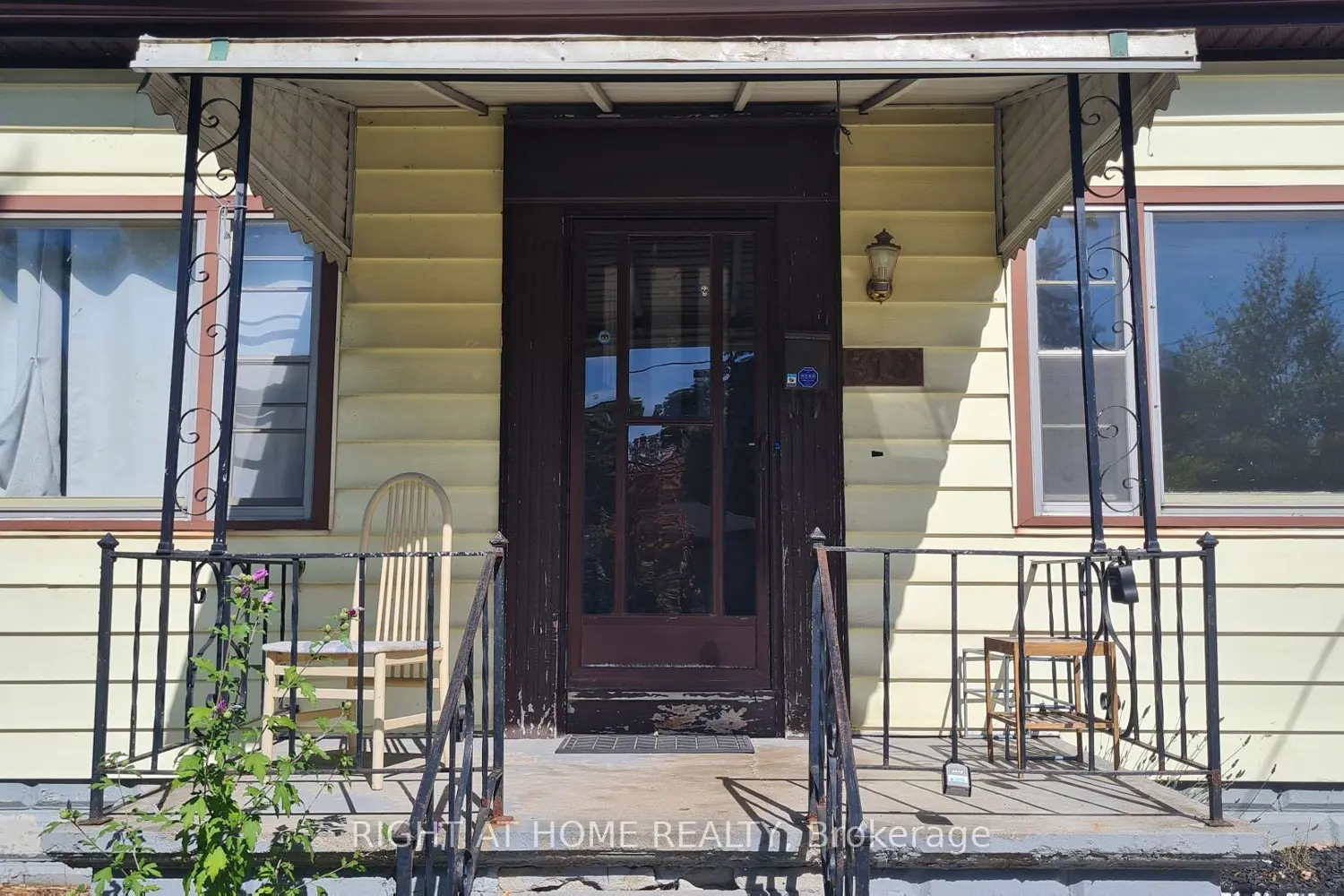 310 Grey Street photo 2