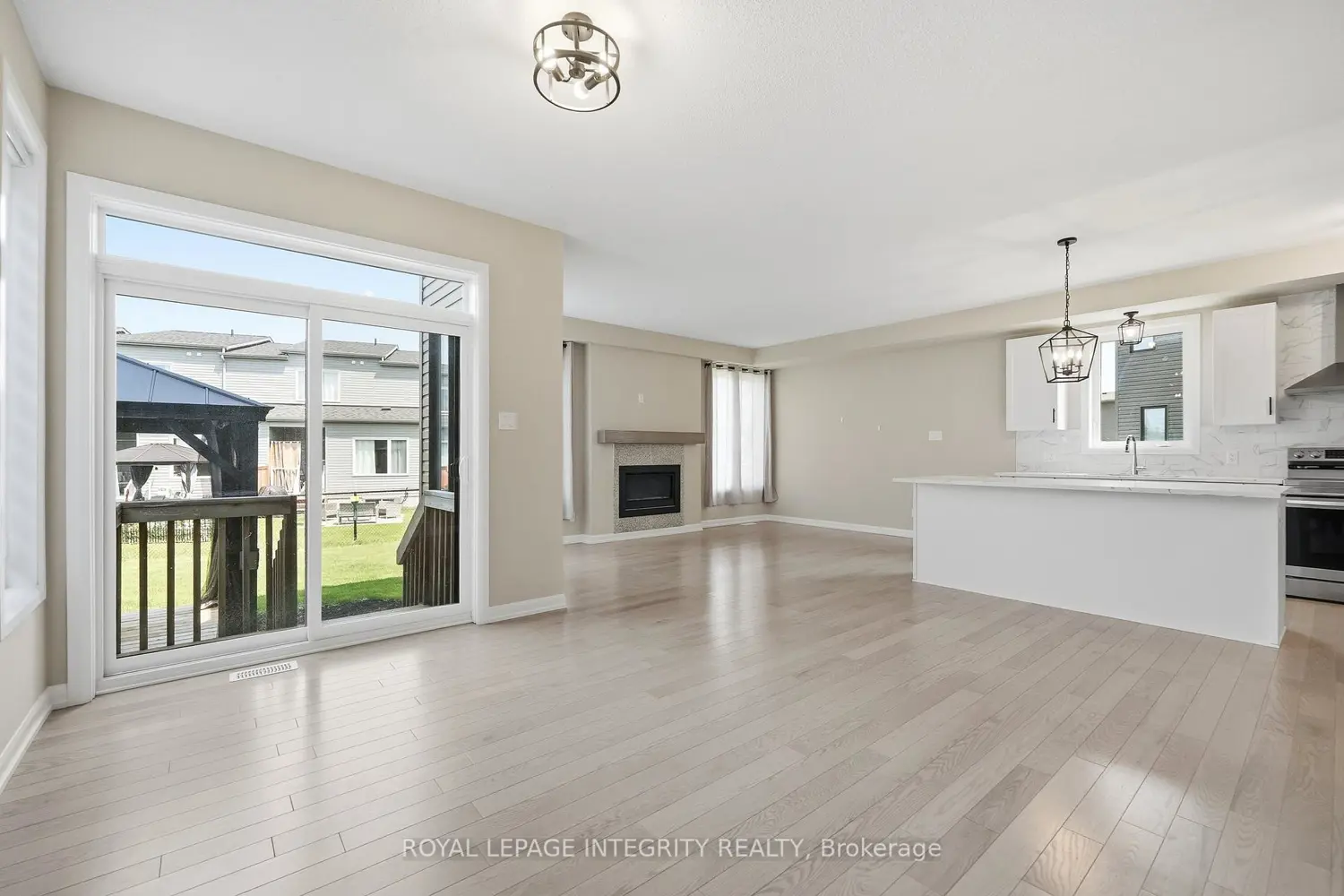 1220 Diamond Street photo 4