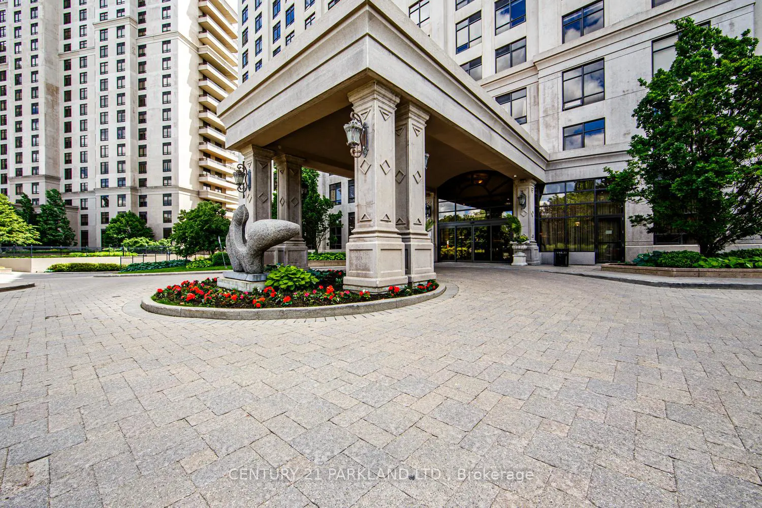 9235 Jane Street 501