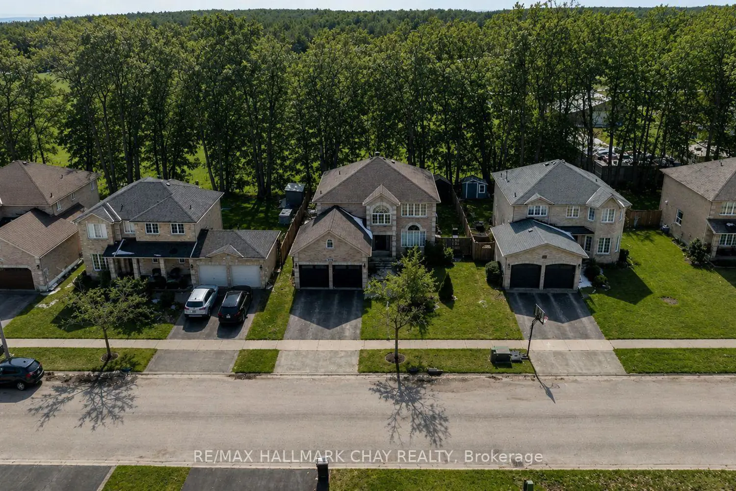 63 Northview Crescent photo 2
