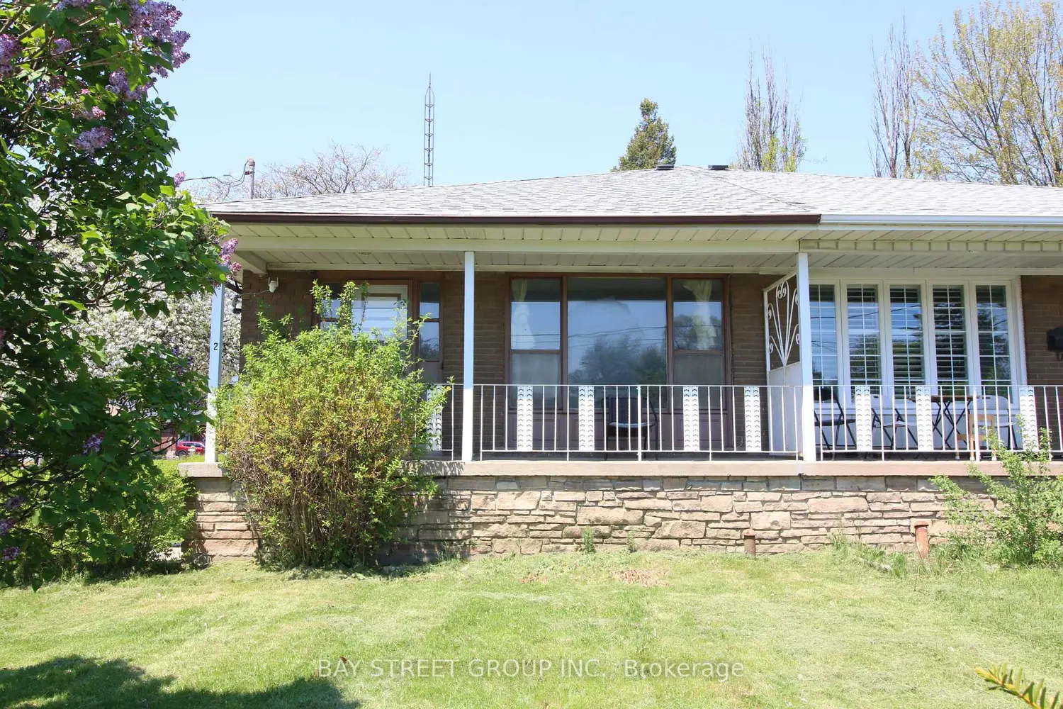 2 Slidell Crescent