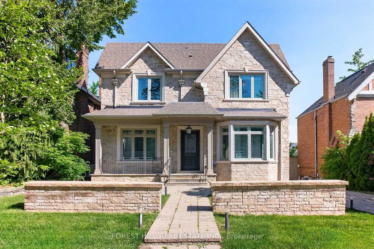 326 Lytton Boulevard