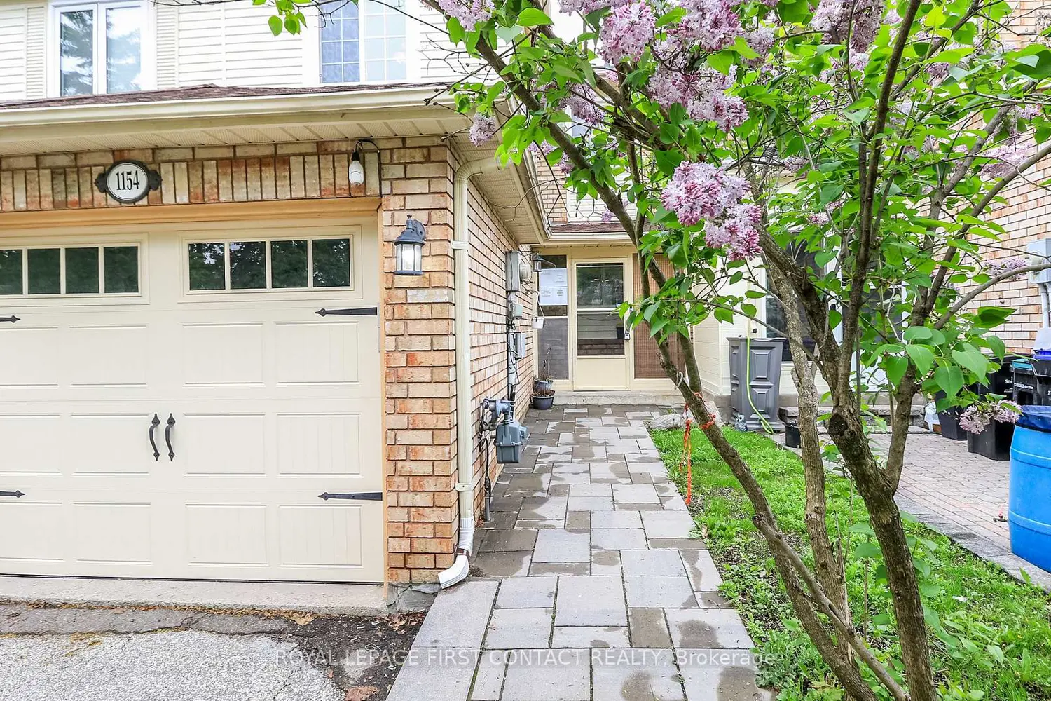 1154 Inniswood Street photo 2