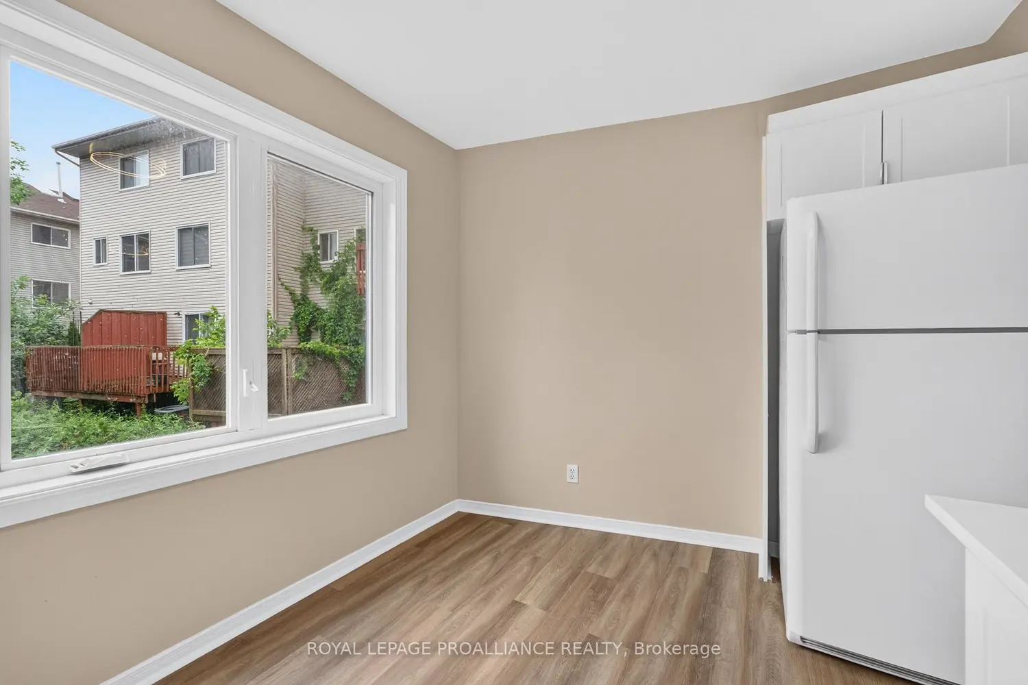 80 Rothbury Crescent photo 5