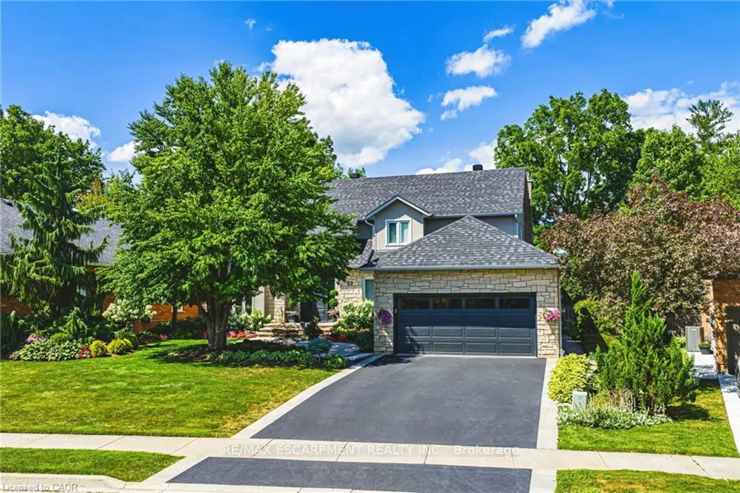 33 Golfview Crescent