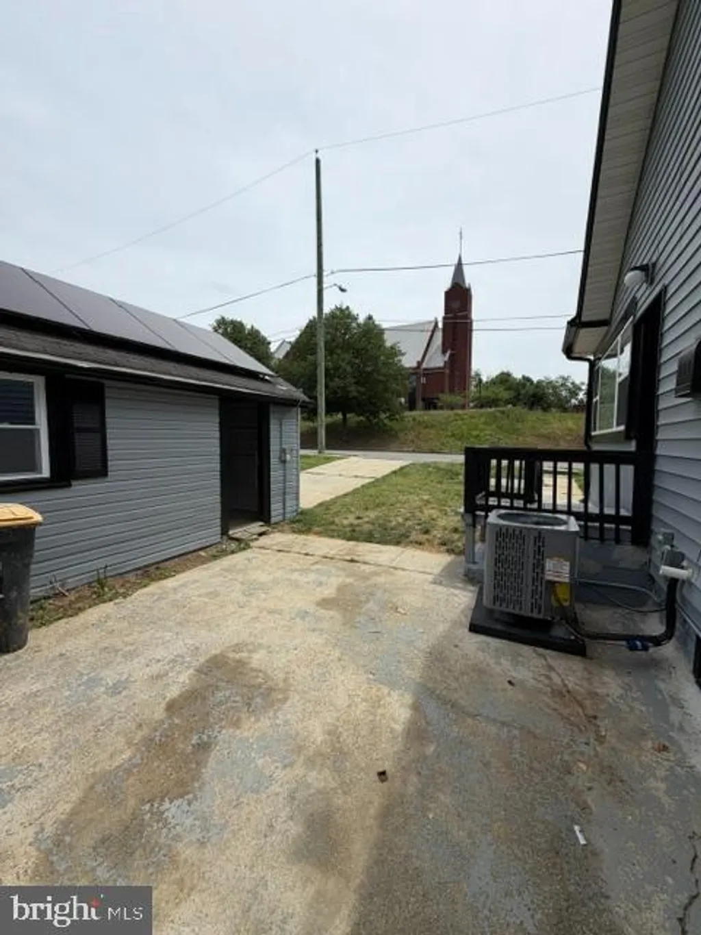 217 Maryland Park Dr, Capitol Heights, MD 20743