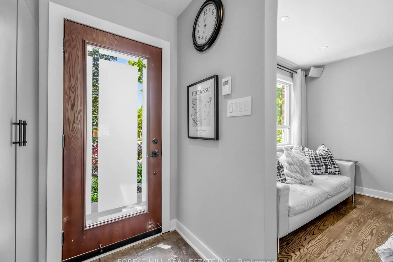 72 Woodgarden Crescent photo 2