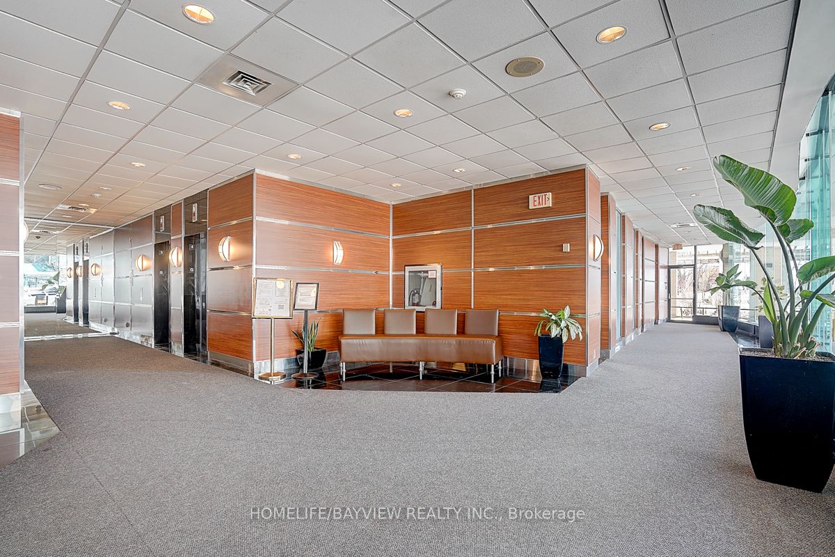 3108-99 Harbour Square, Toronto, ON, M5J 2H2 photo 3