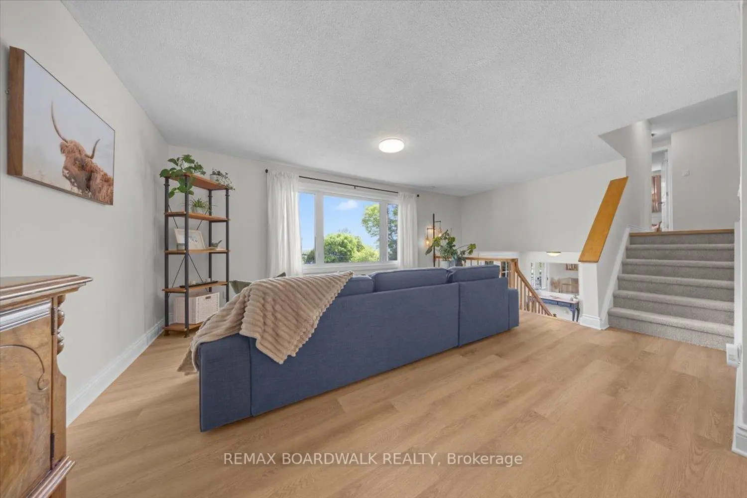 1079 River Road photo 4