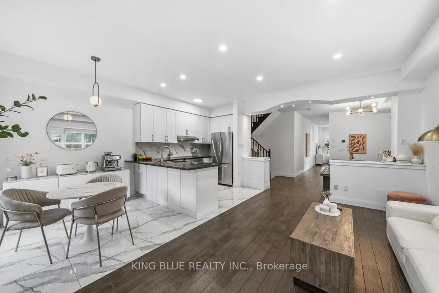 26 Lander Crescent photo 3