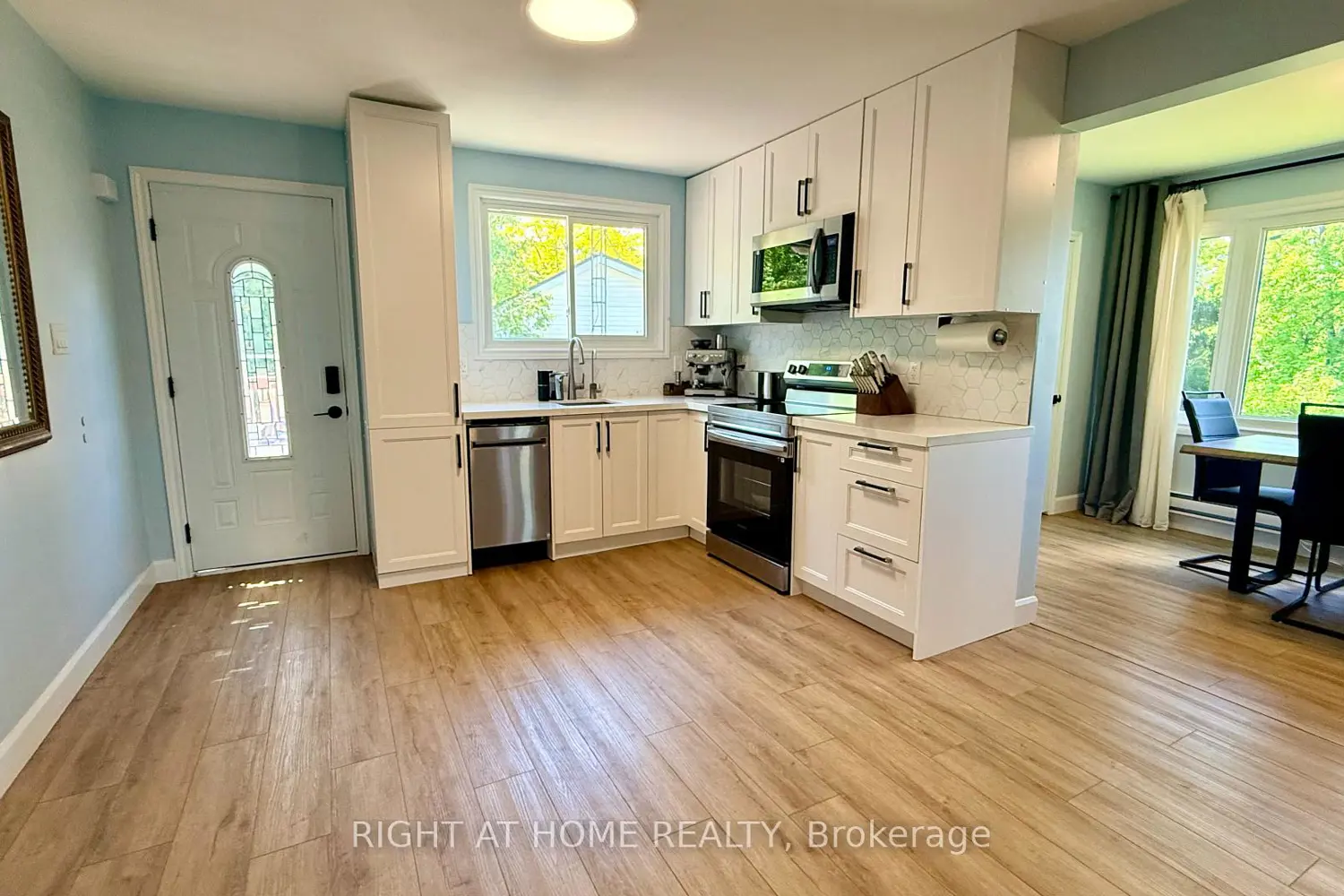 184 Lake Dalrymple Road photo 4
