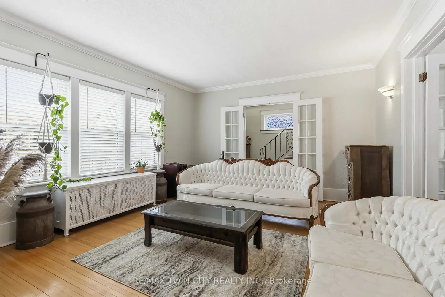 209 Grand River Street photo 5