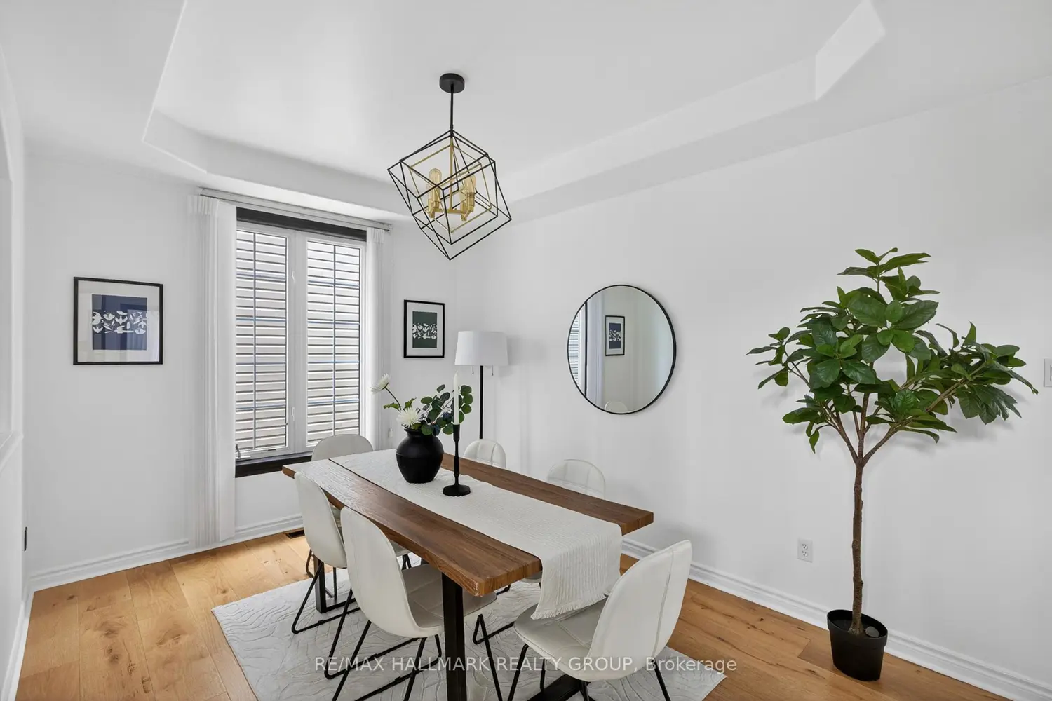 520 Mazari Crescent photo 3