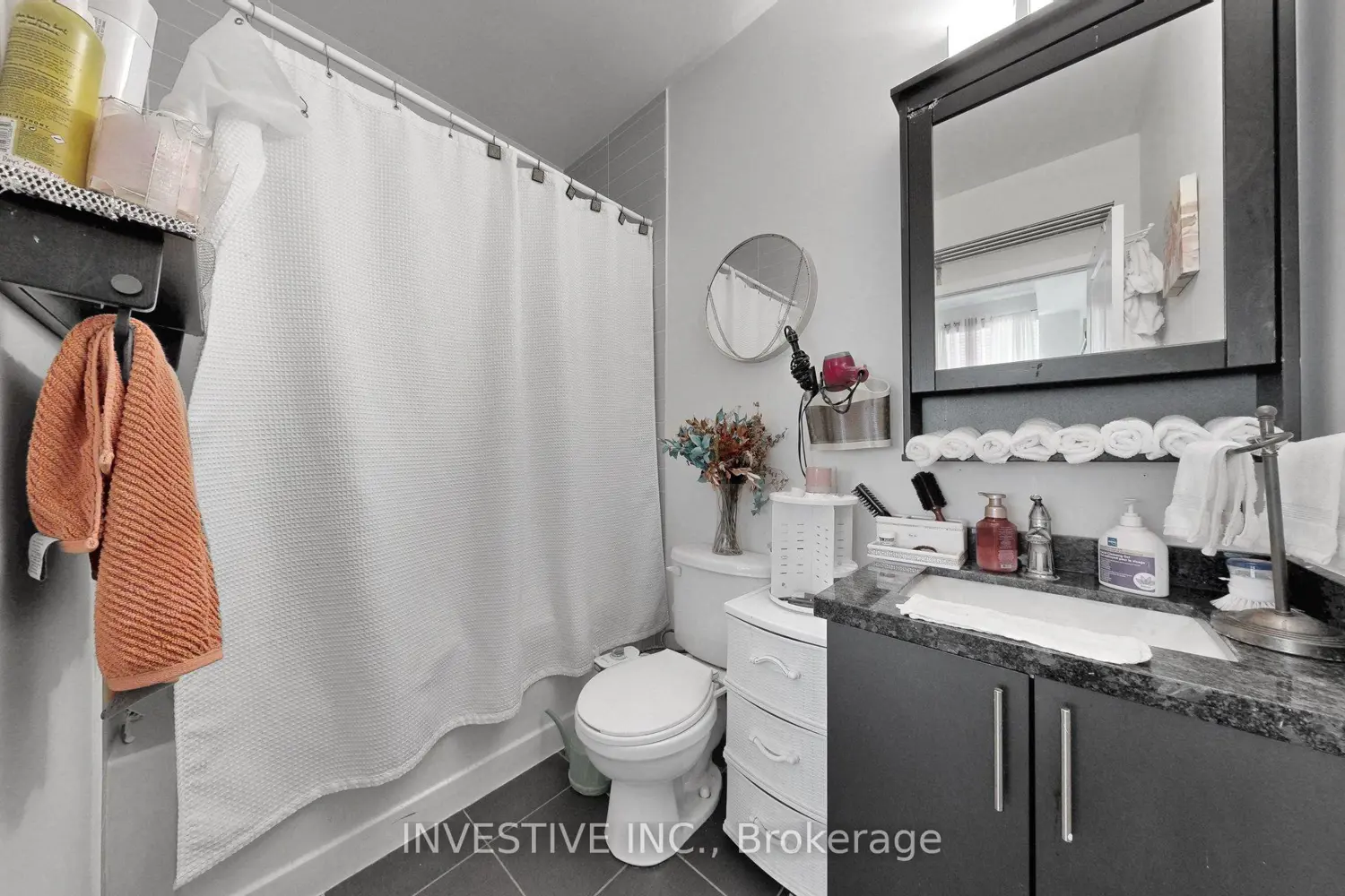 1284 Guelph Line 102 photo 2