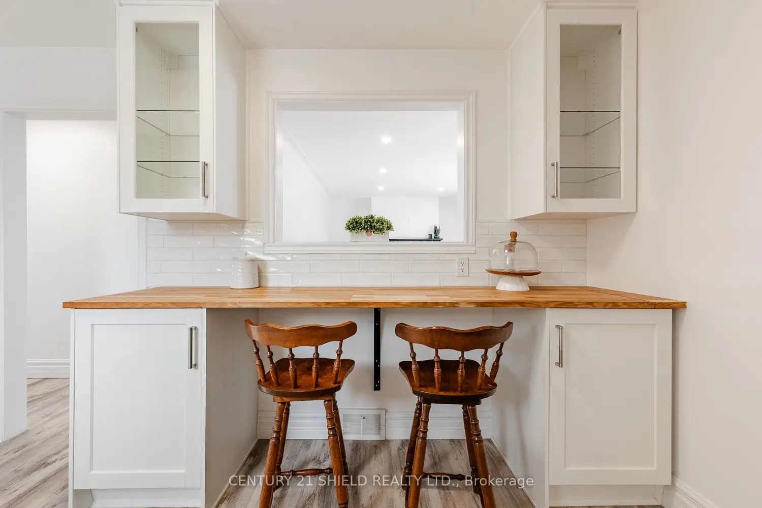 2030 Pitt Street photo 5