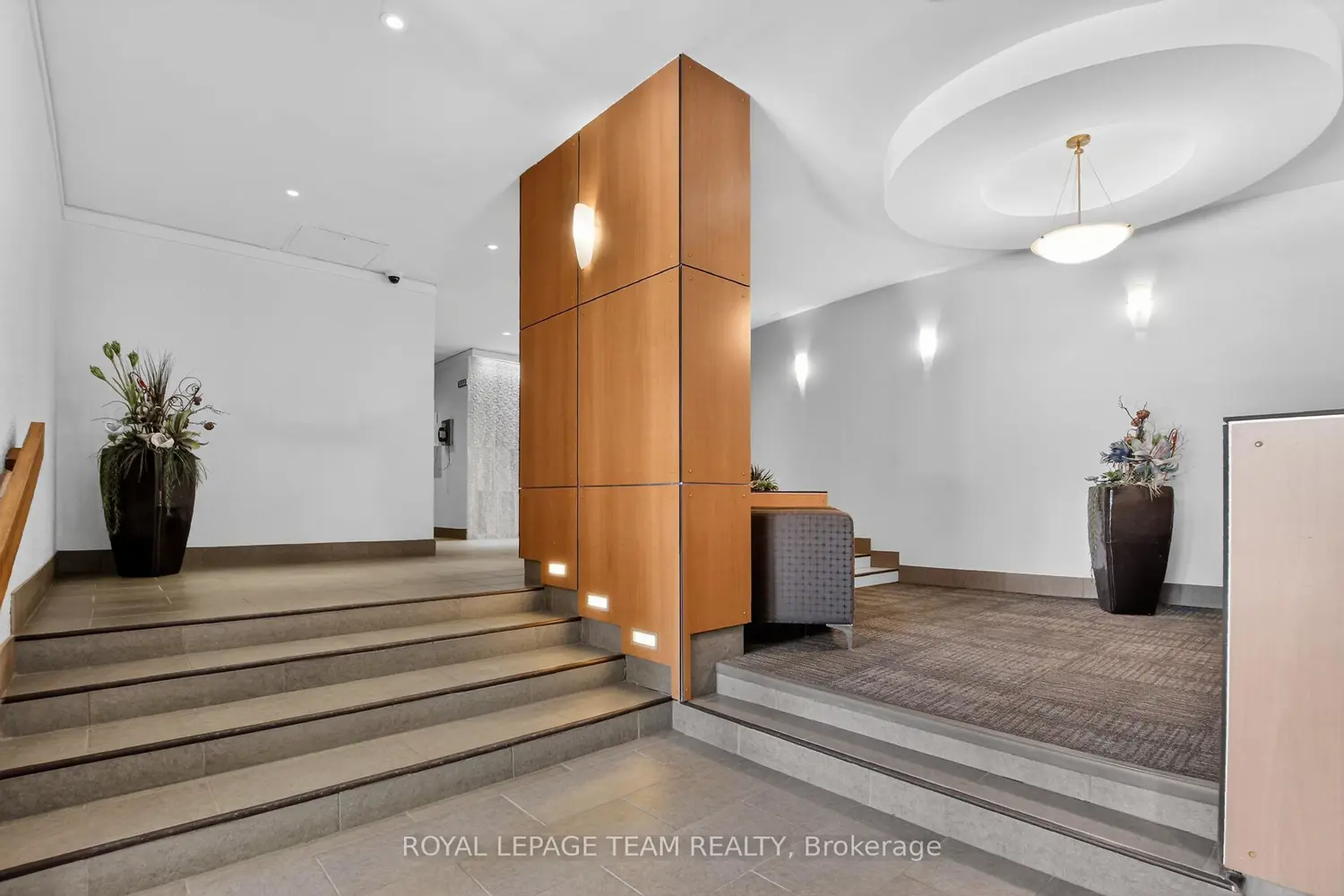 373 Laurier Avenue 505 photo 4