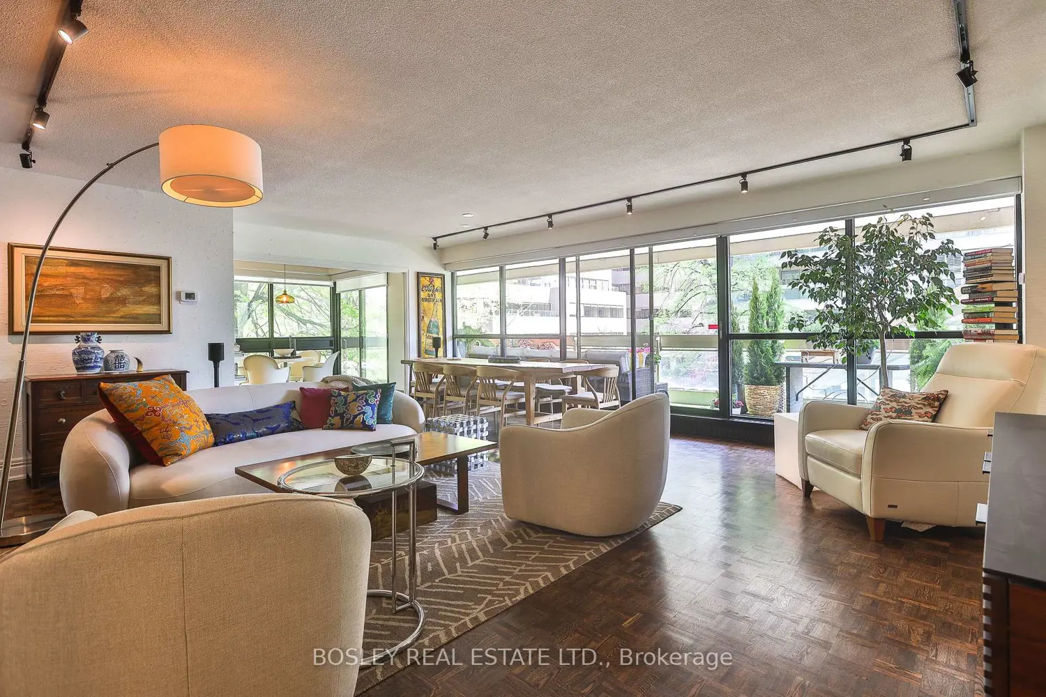 63 St Clair Avenue 306 photo 4