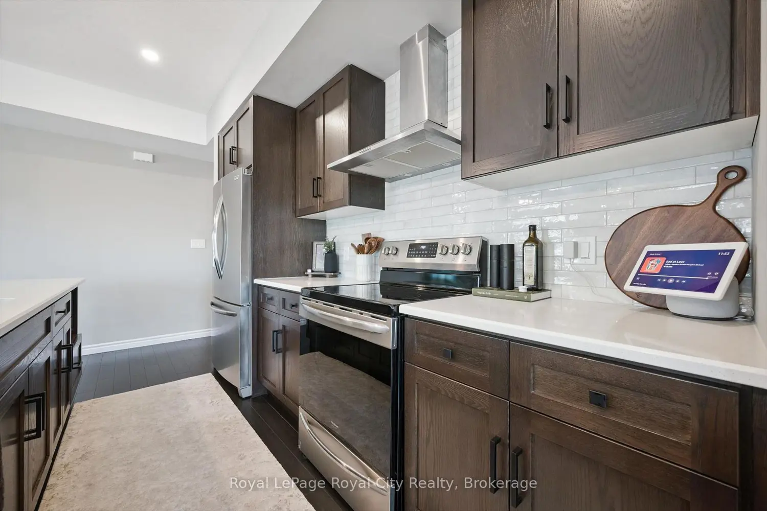 107 Westra Drive 58 photo 2