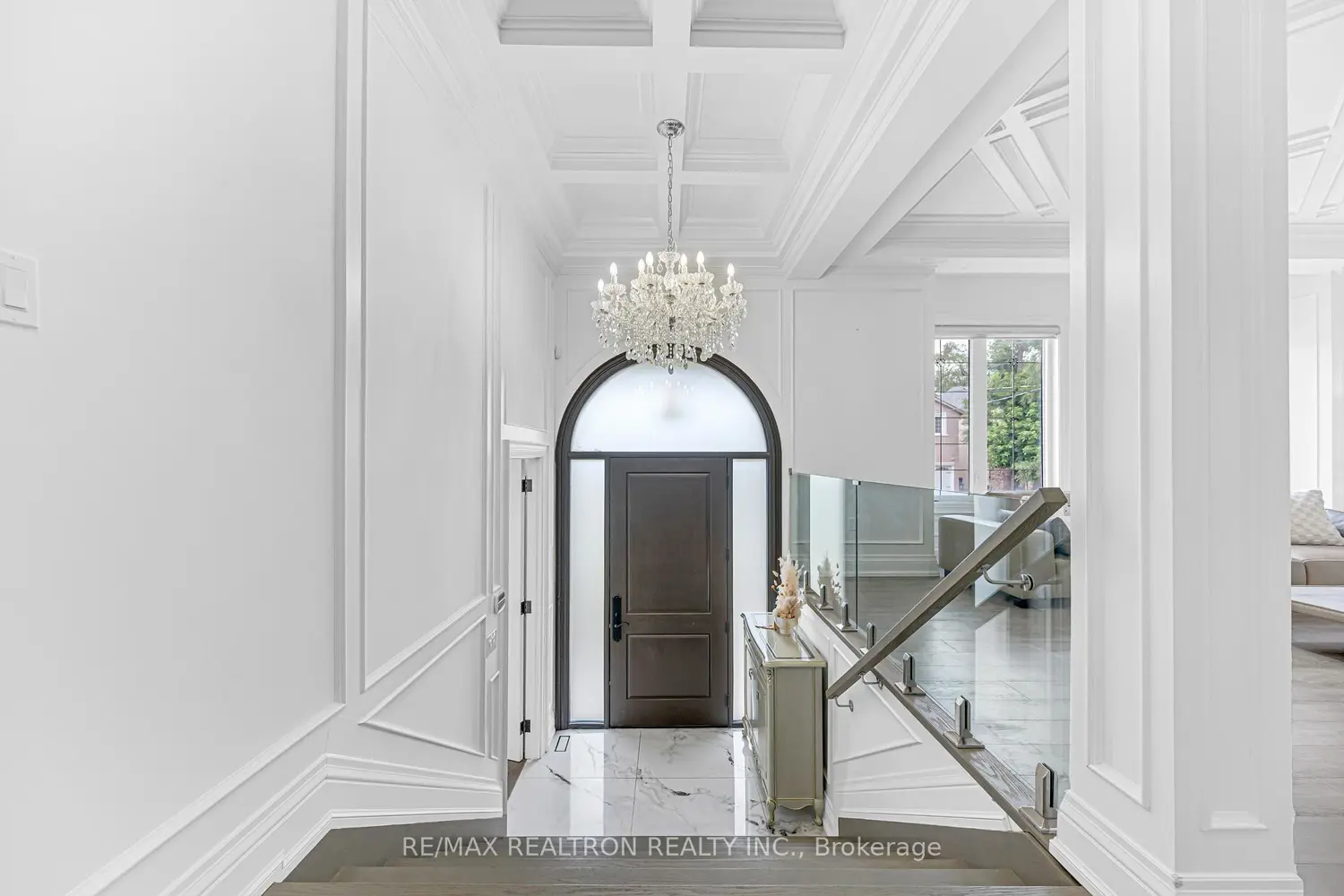 130 Pemberton Avenue photo 4