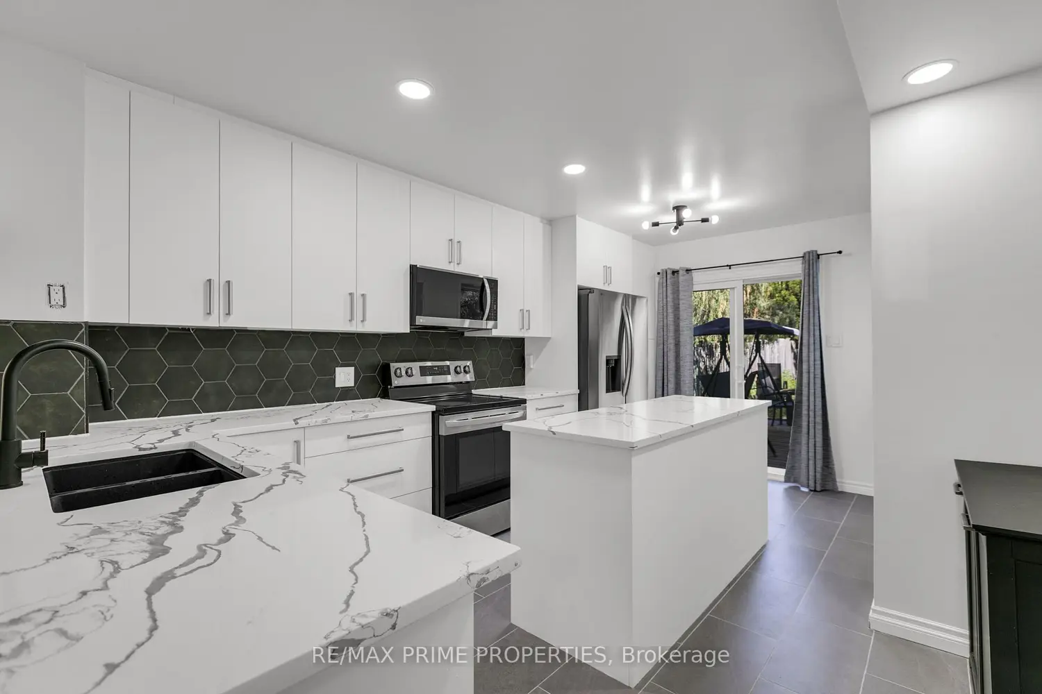 1531 Kamouraska Circle photo 5