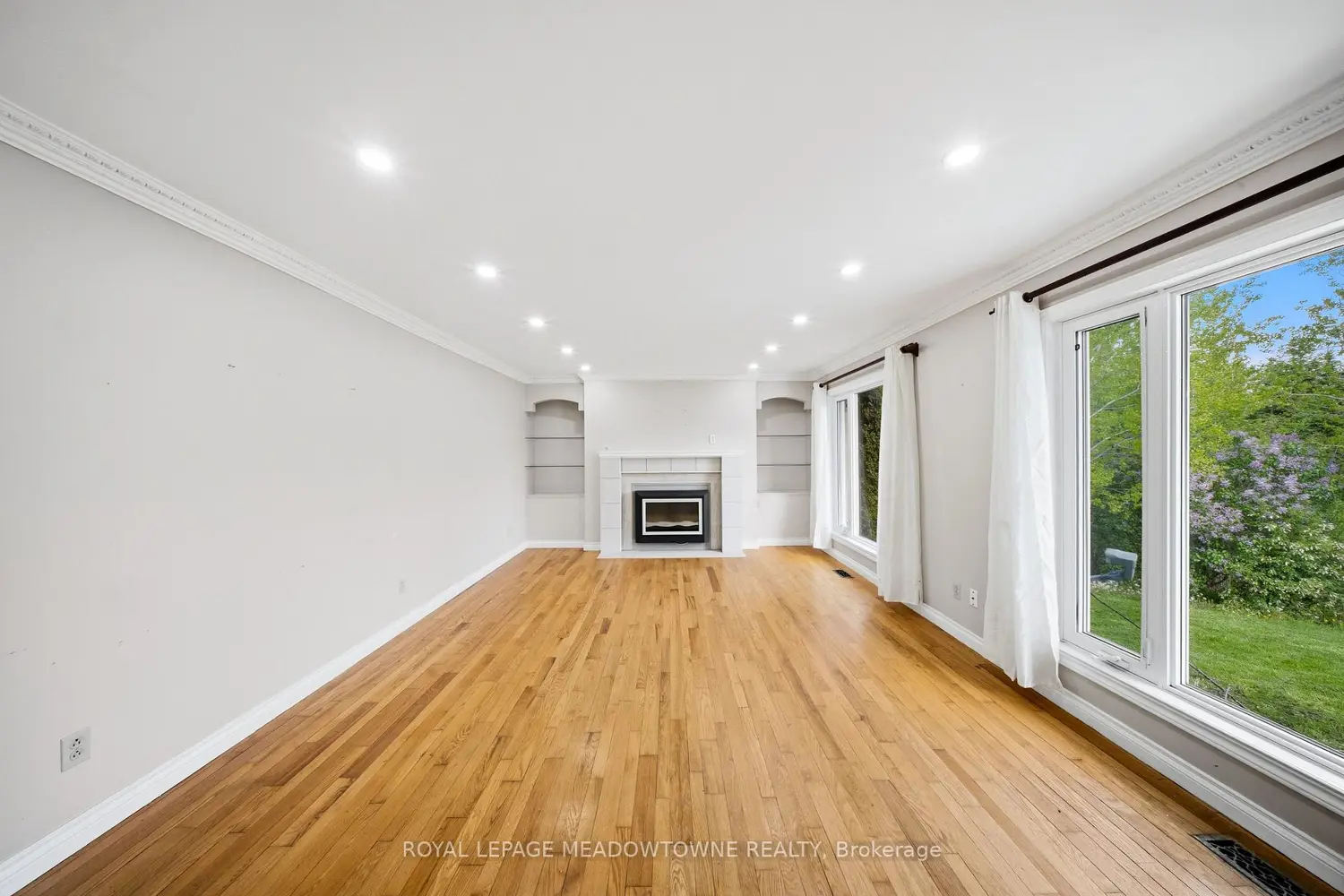 9078 Wellington Rd 124 photo 4